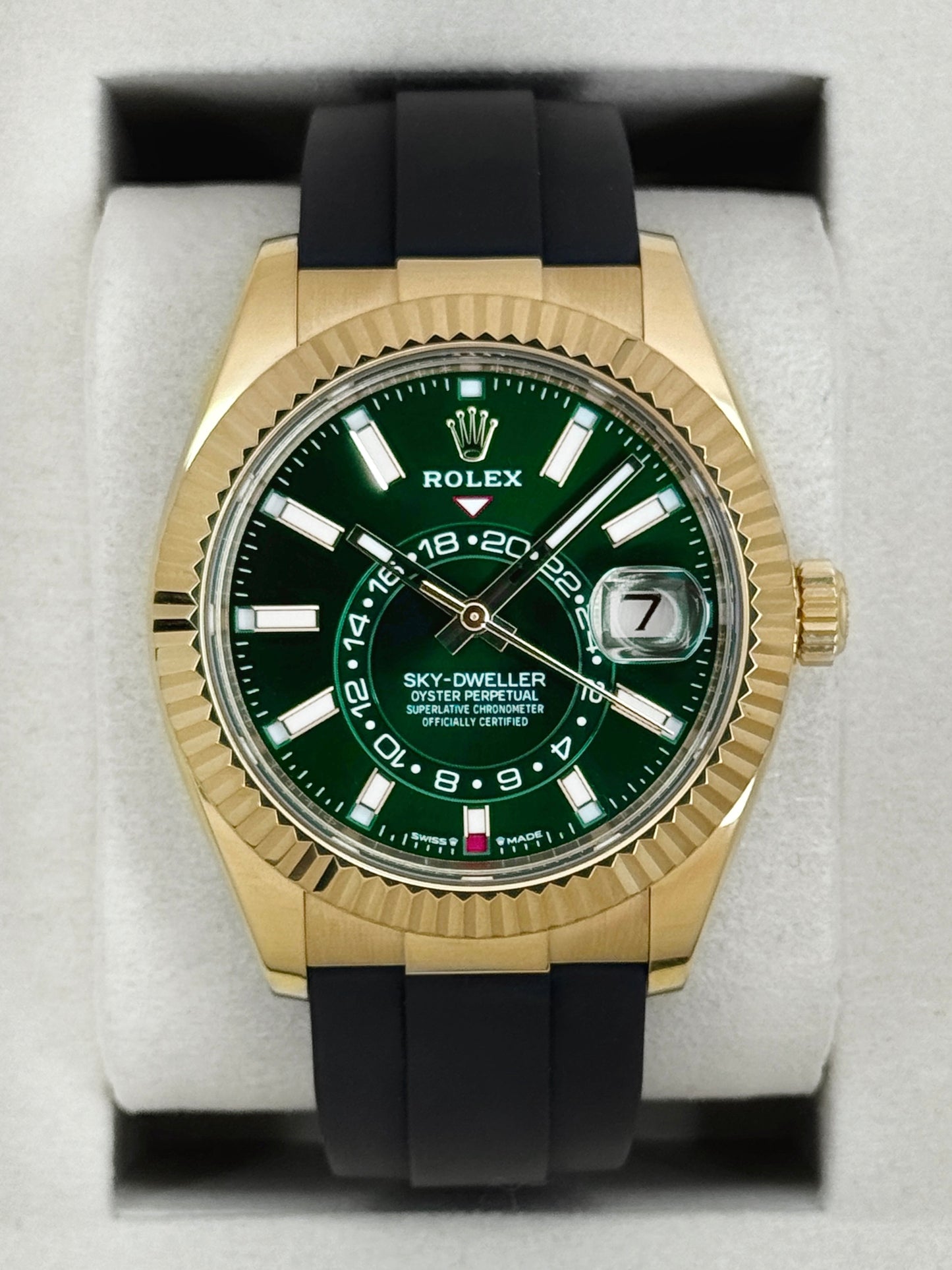 2025 Rolex Sky-Dweller 42mm 336238 Yellow Gold Oysterflex Green Dial