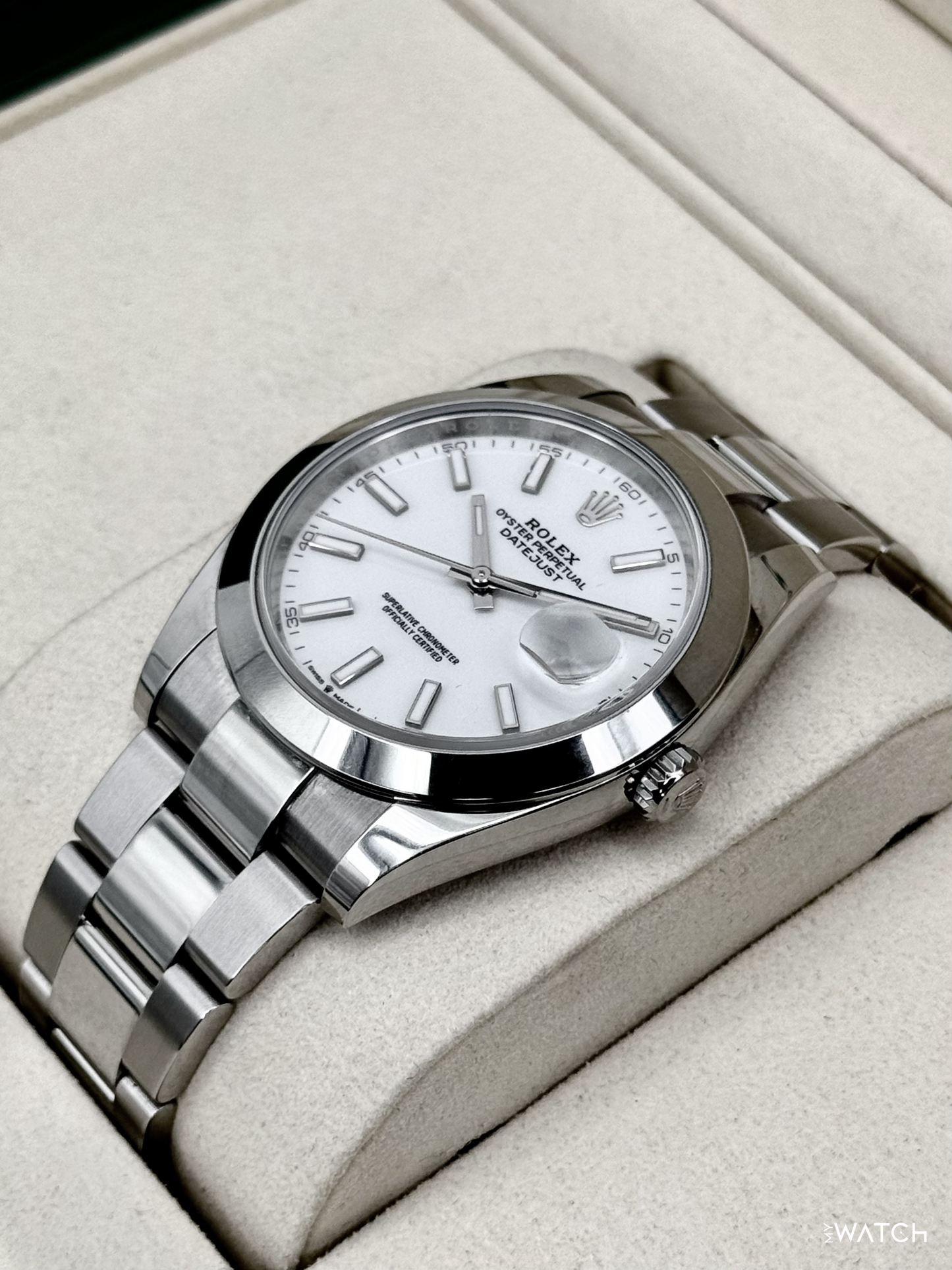 2025 Rolex Datejust 41mm 126300 Stainless Steel Oyster White Dial
