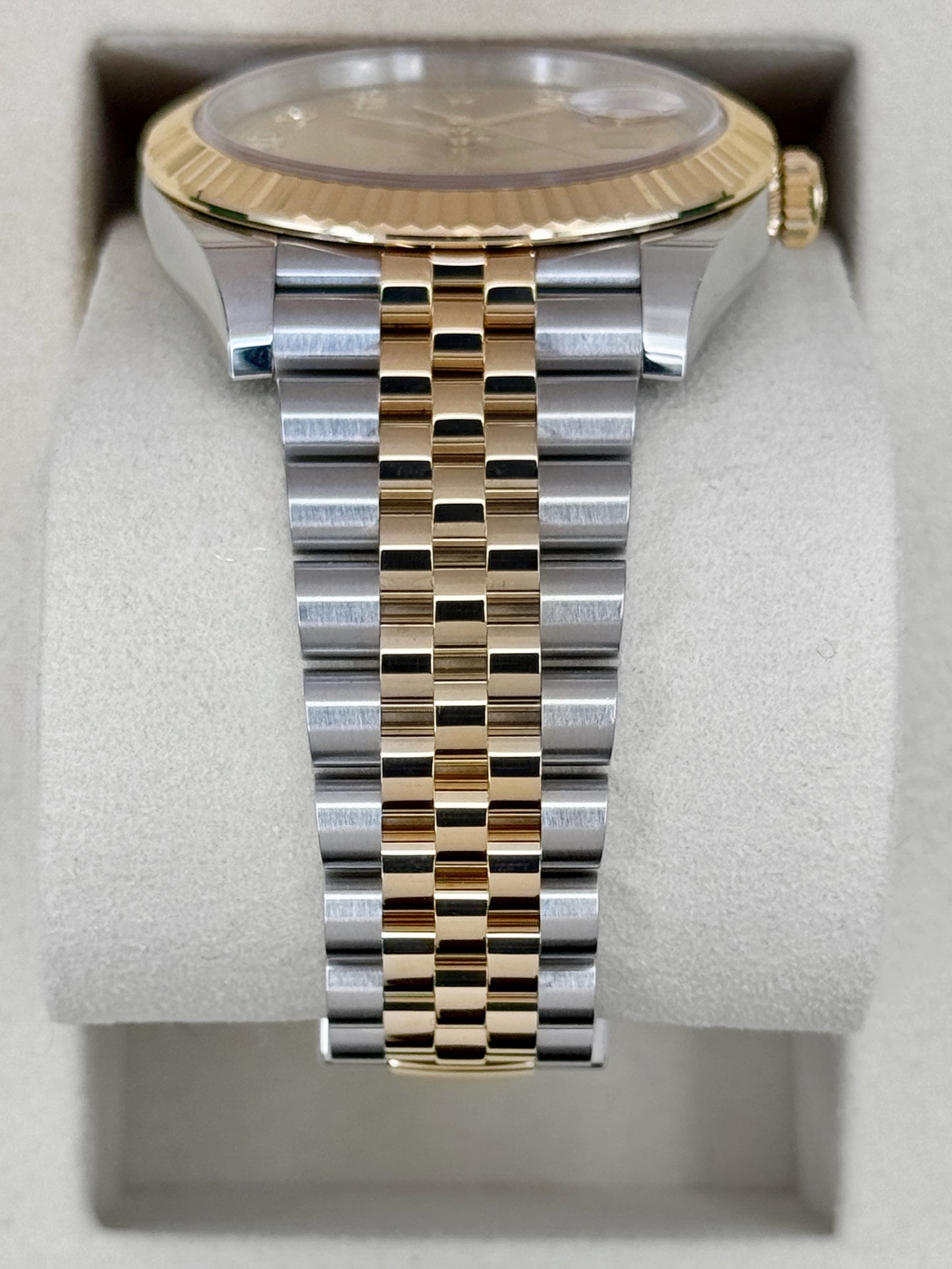 2025 Rolex Datejust 41mm 126333 Two-Tone Jubilee Champagne Diamond Dial