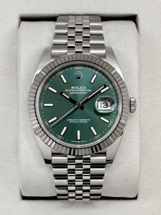 2025 Rolex Datejust 41mm 126334 Stainless Steel Jubilee Green Dial