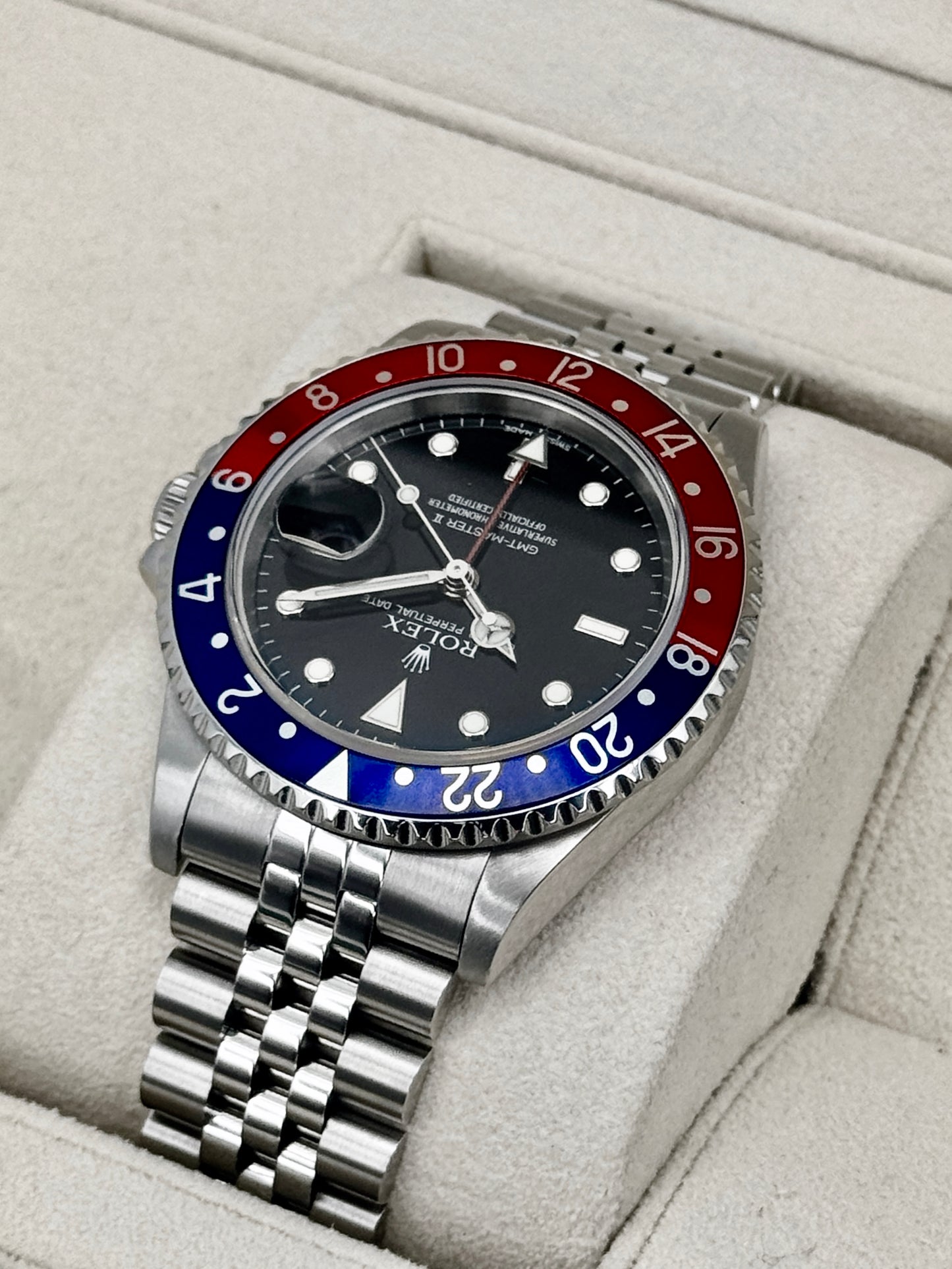 2004 Rolex GMT-Master II "Pepsi/Coke/Black" 40mm 16710LN Jubilee (CPO)