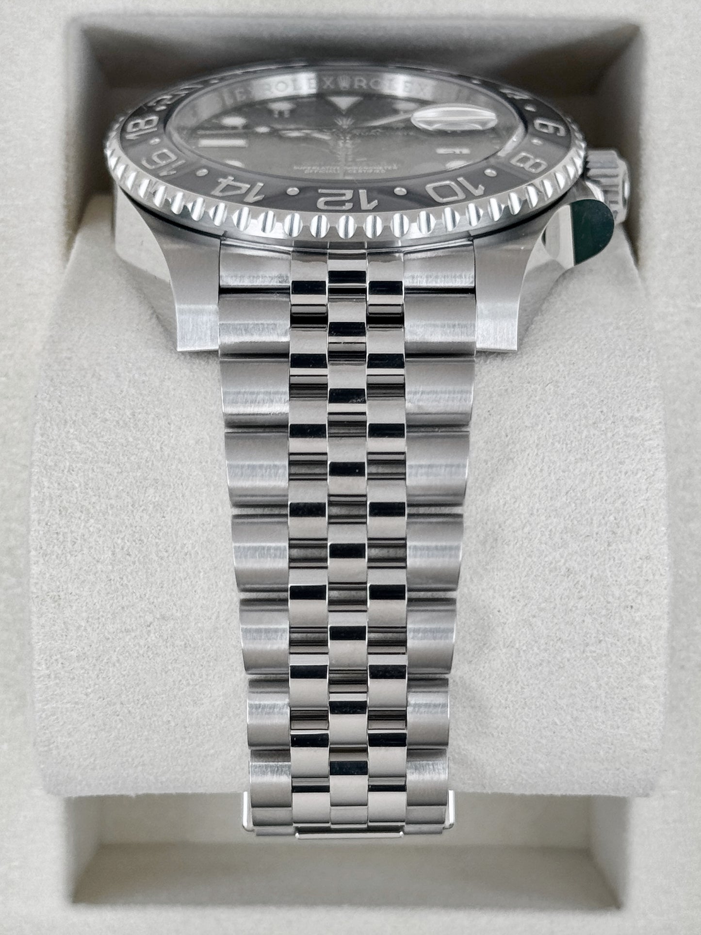 NEW 2026 Rolex GMT-Master II Bruce Wayne 40mm 126710GRNR Jubilee (NEW STYLE CARD)