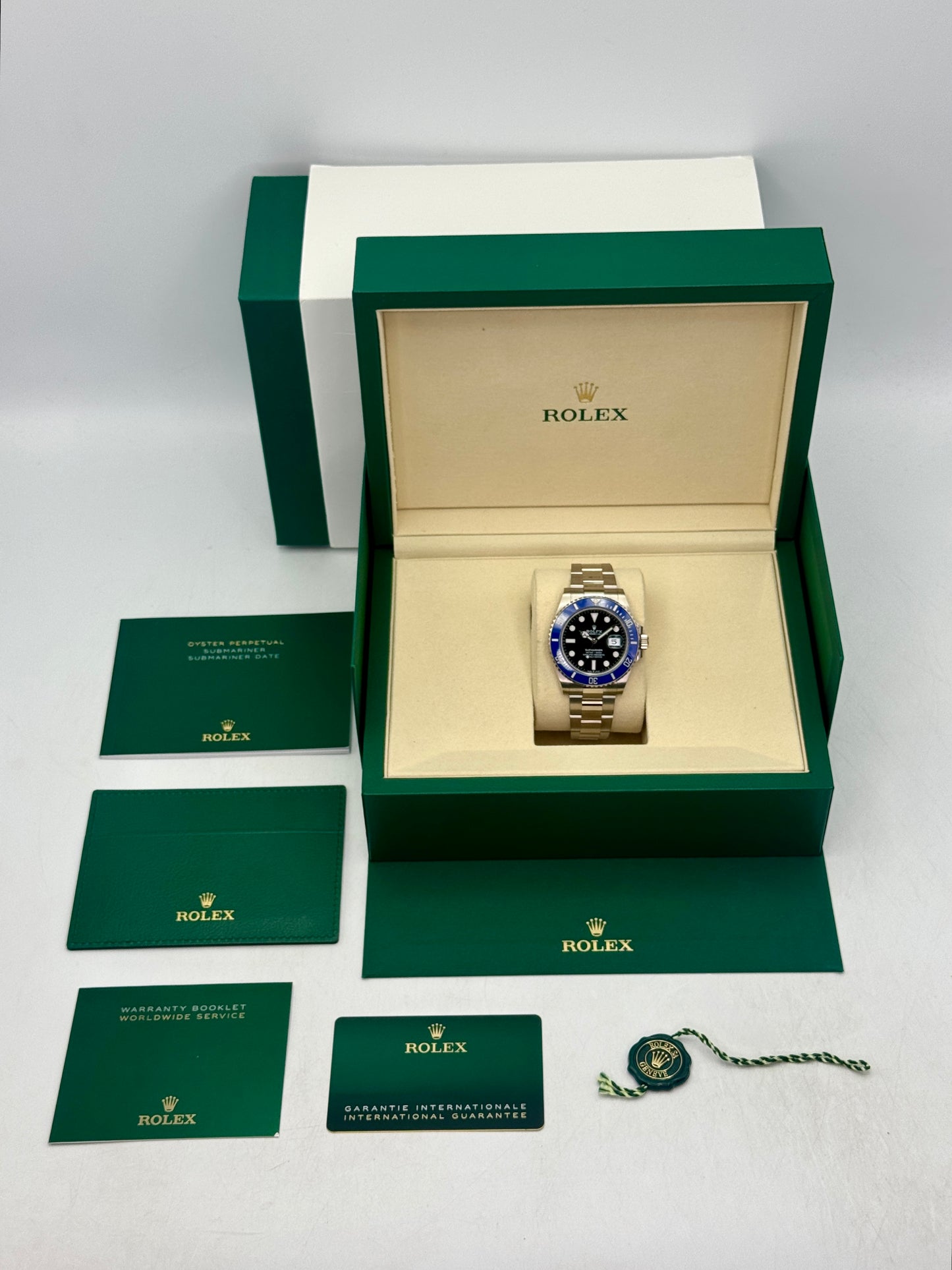NEW 2026 Rolex Submariner Cookie Monster 41mm 126619LB White Gold Black Dial (STICKERED)