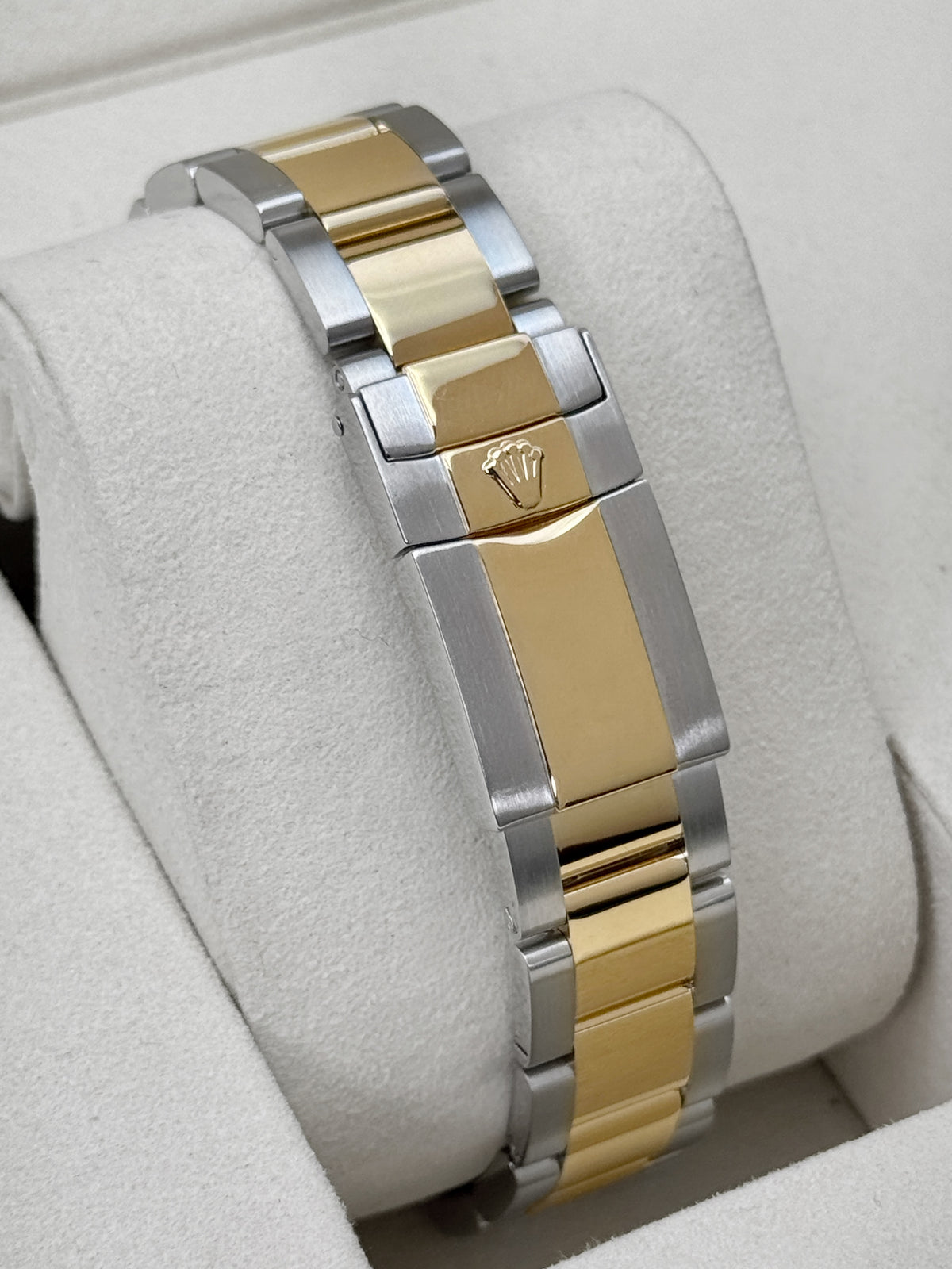 2001 Rolex Daytona 40mm 16523 Two-Tone White Dial