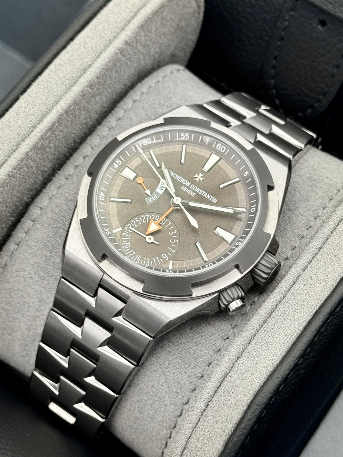 NEW 2026 Vacheron Constantin Overseas Dual Time 41mm 7930V Titanium Brown Dial - MyWatchLLC