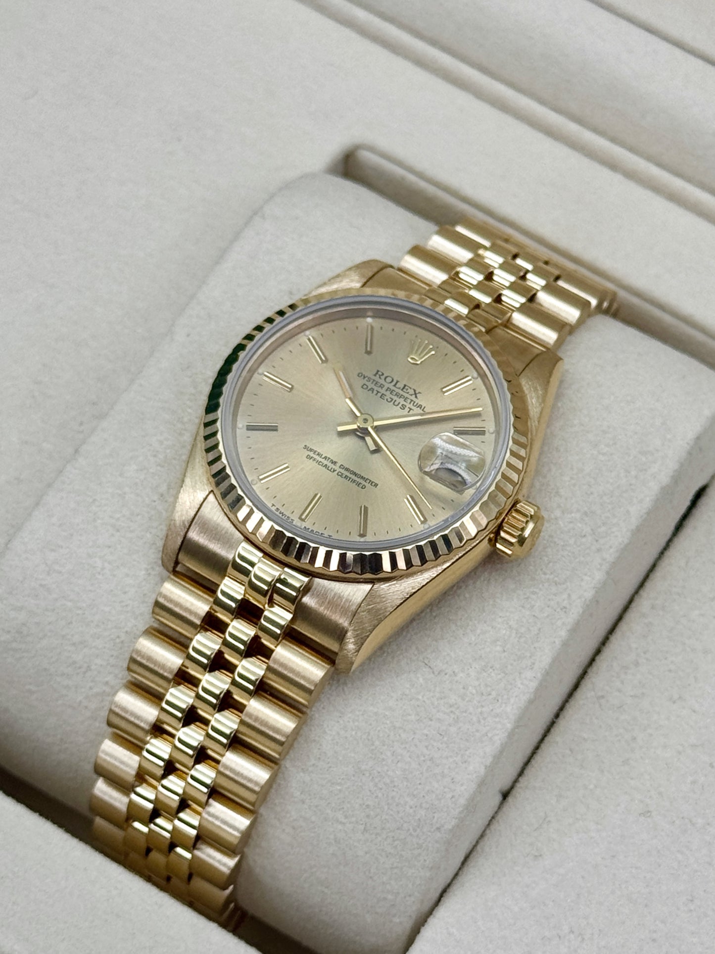 1990 Rolex Datejust 31mm 68278 Yellow Gold Jubilee Champagne Dial (Collectors Set)