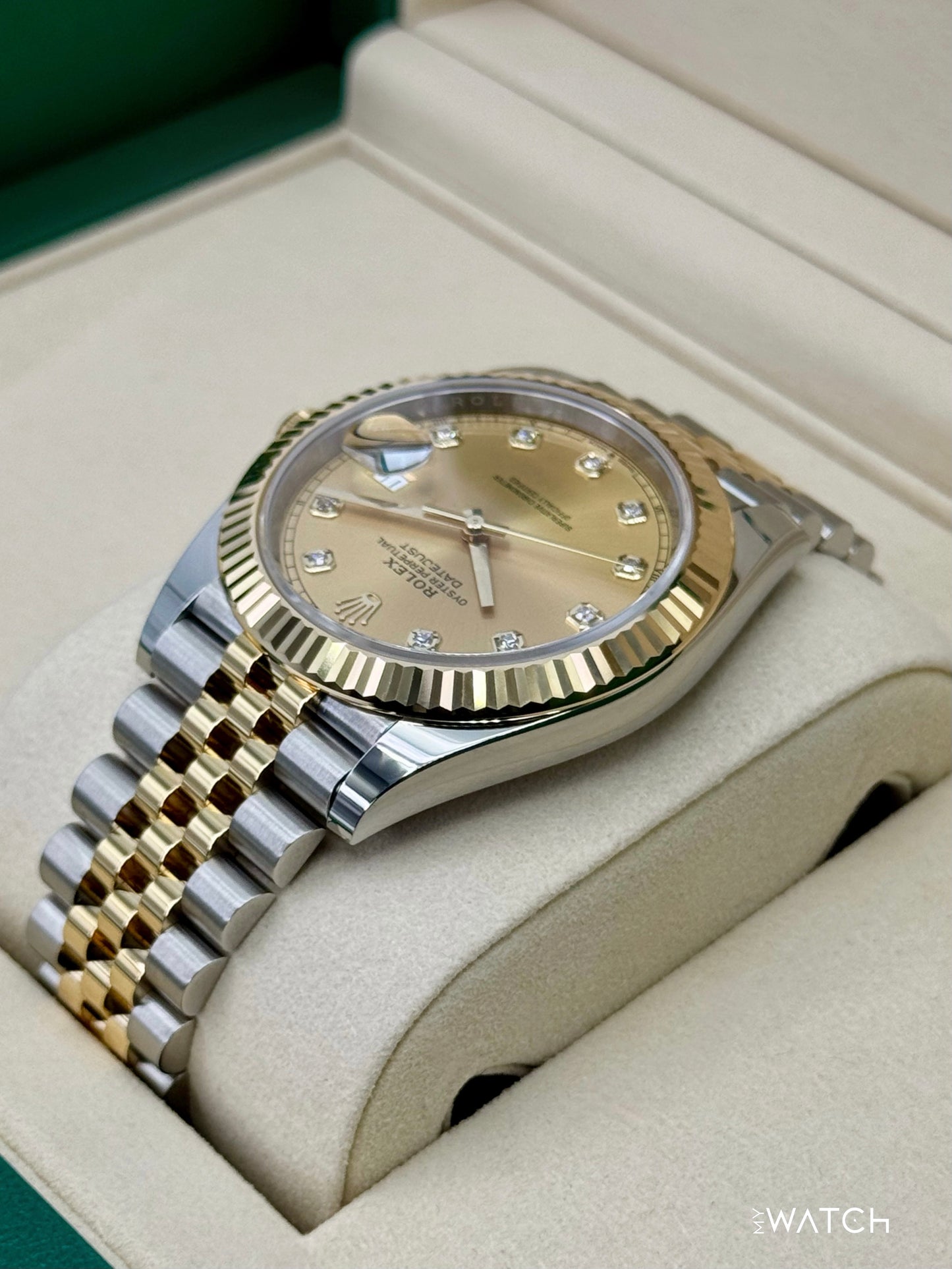NEW 2025 Rolex Datejust 41mm 126333 Jubilee Champagne Diamond Dial - MyWatchLLC