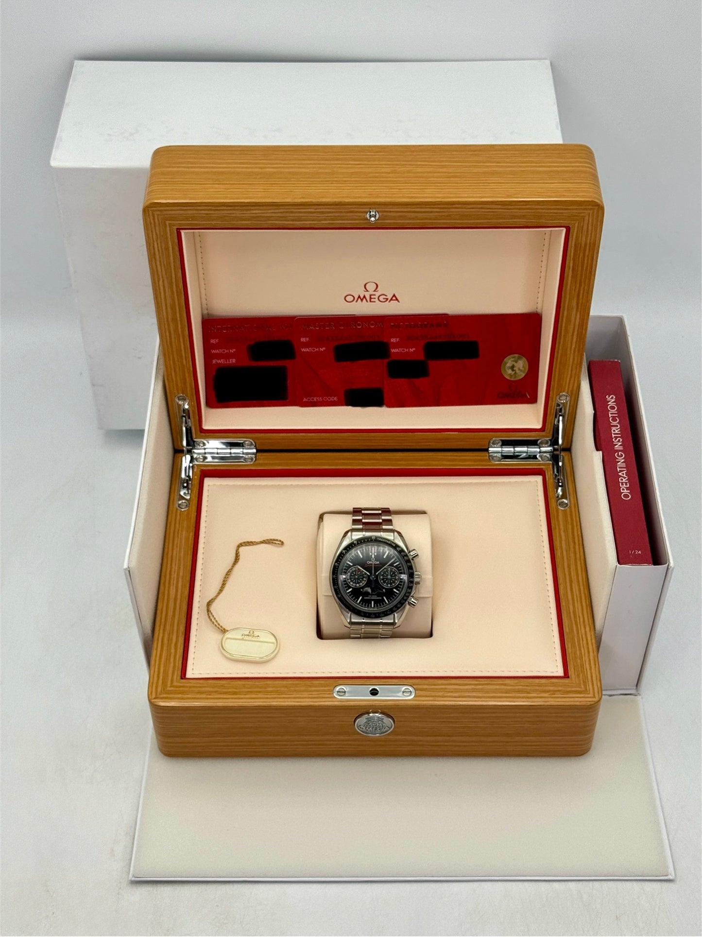 2021 Omega Speedmaster Moonwatch 44mm 304.30.44.52.01.001 Black Dial
