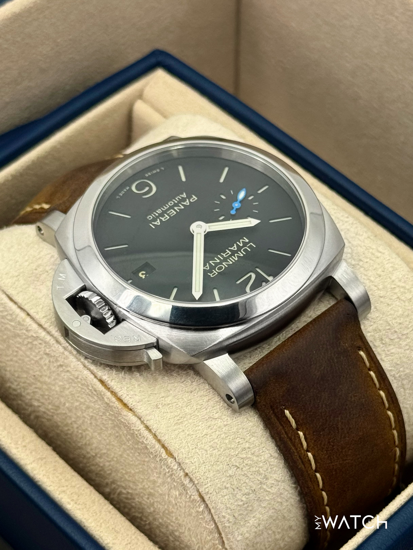 2024 Panerai Luminor Quaranta 40mm PAM01372 Stainless Steel Black Dial - MyWatchLLC