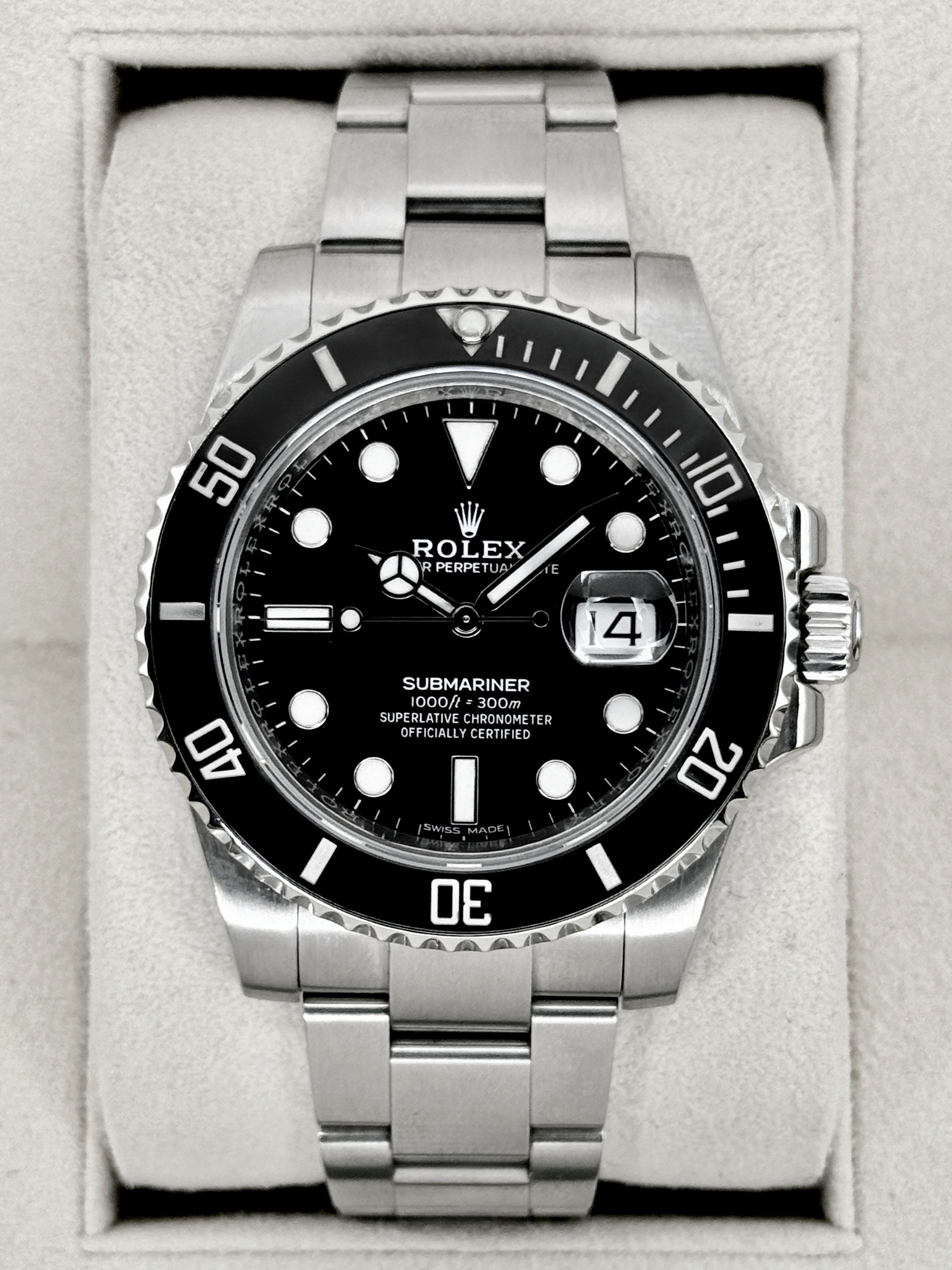 2020 Rolex Submariner 40mm 116618LN 18K Yellow Gold Black Dial
