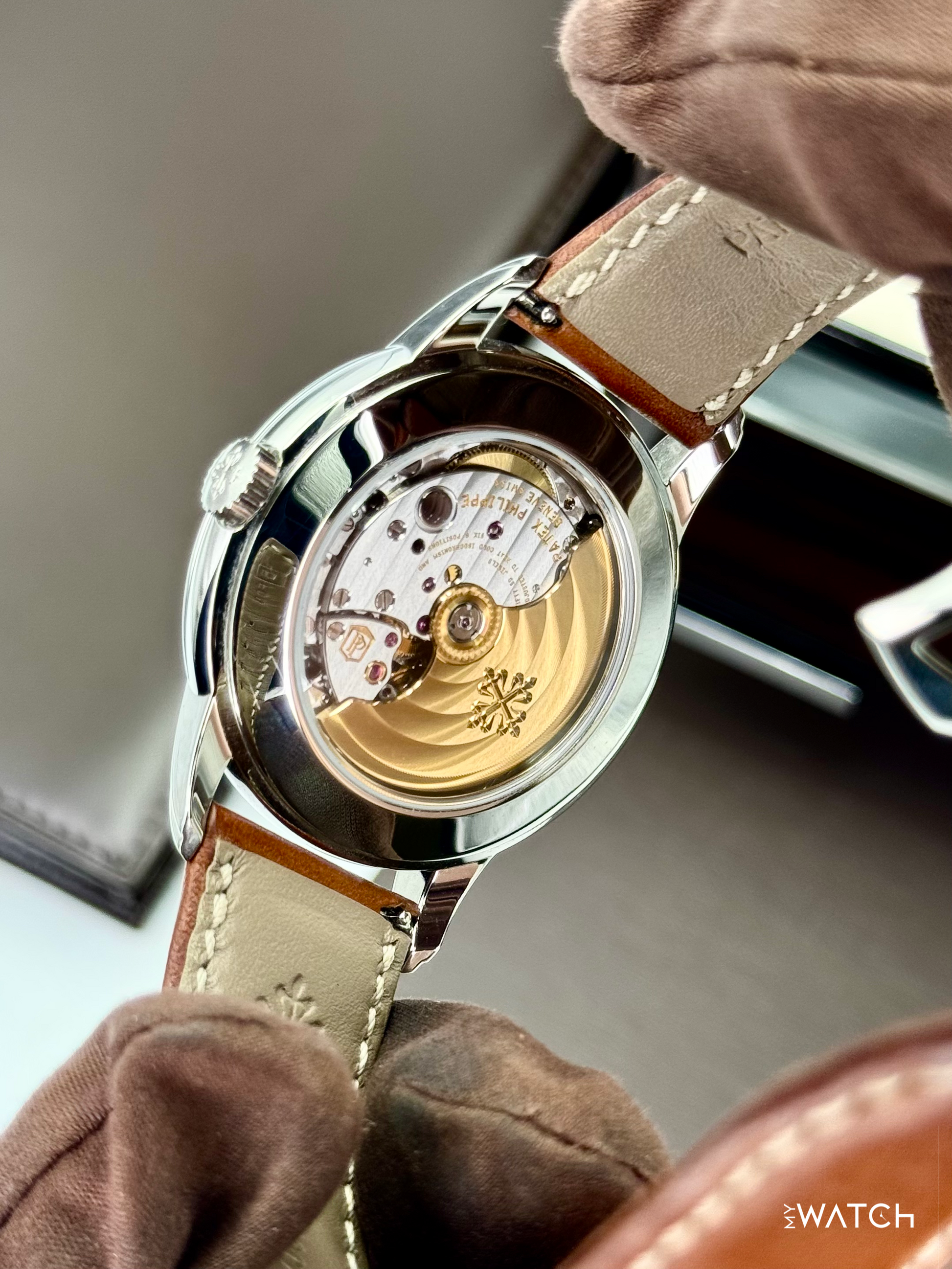 2020 Patek Philippe Calatrava Weekly Calendar 40mm 5212A Stainless Steel White Dial - MyWatchLLC