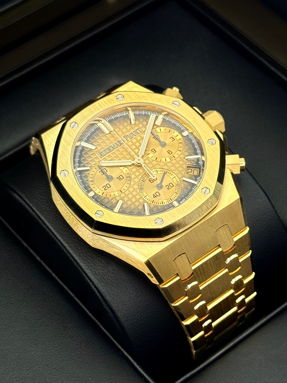 NEW 2026 Audemars Piguet Royal Oak Chronograph 41mm 26240BA Gold Dial