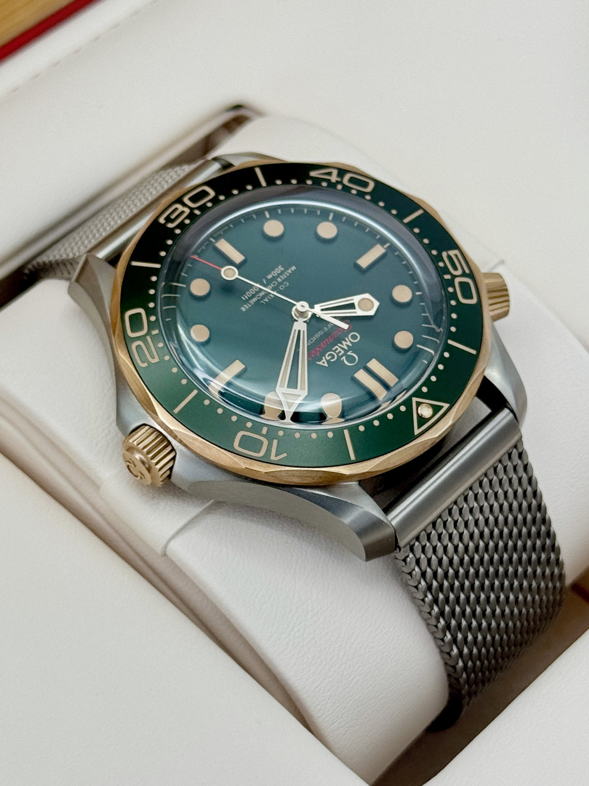 2026 Omega Seamaster Diver 300M 42mm 210.90.42.20.10.001 Green Dial