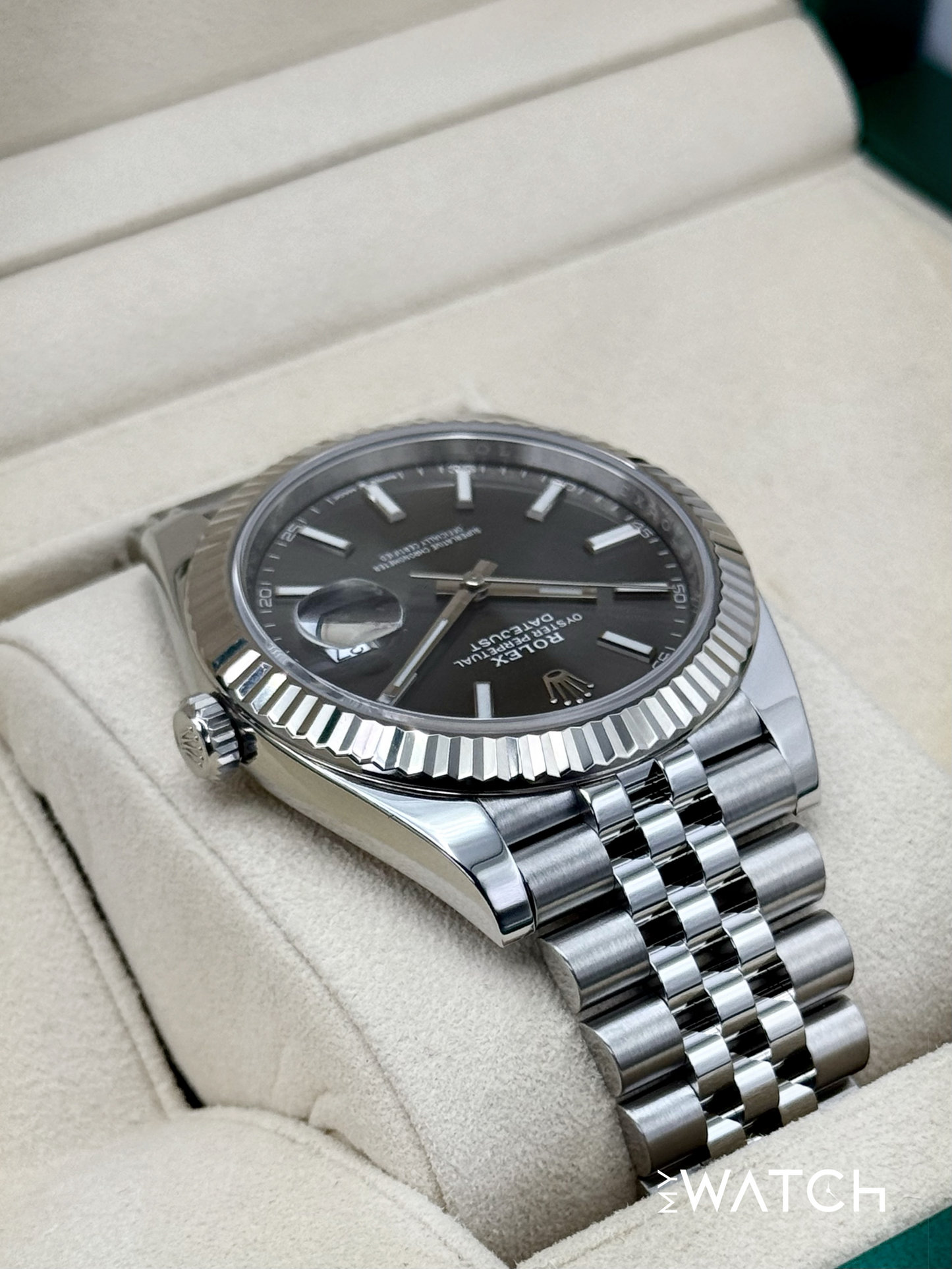 2020 Rolex Datejust 41mm 126334 Stainless Steel Jubilee Rhodium Dial