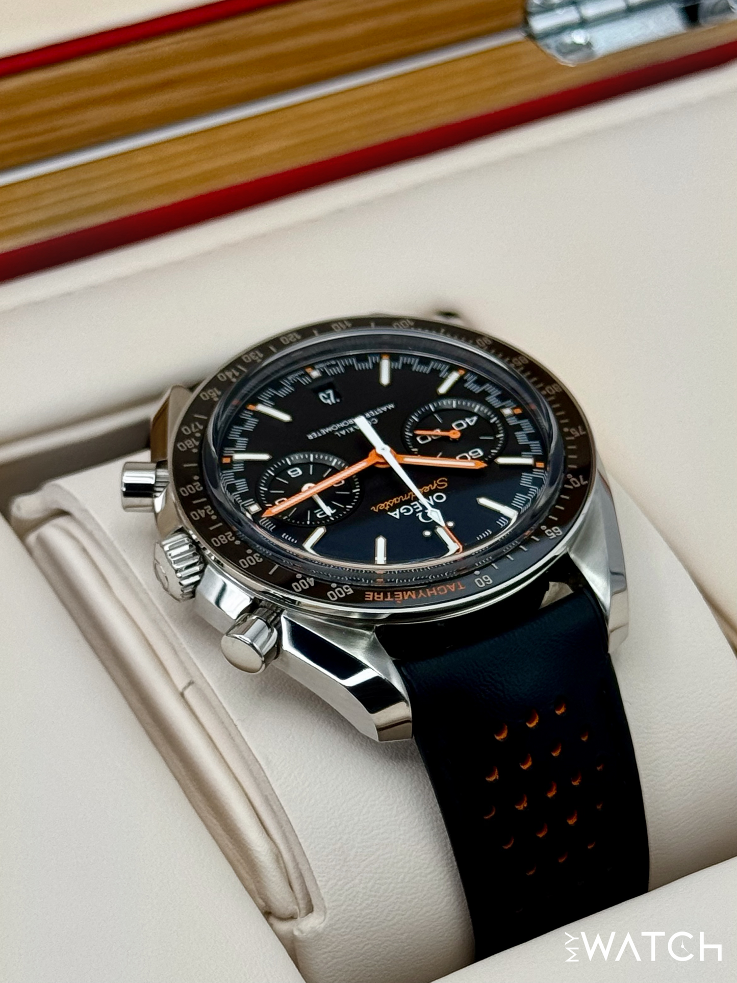 2023 Omega Speeedmaster Racing 44.2mm 329.32.44.51.01.001 Black Dial