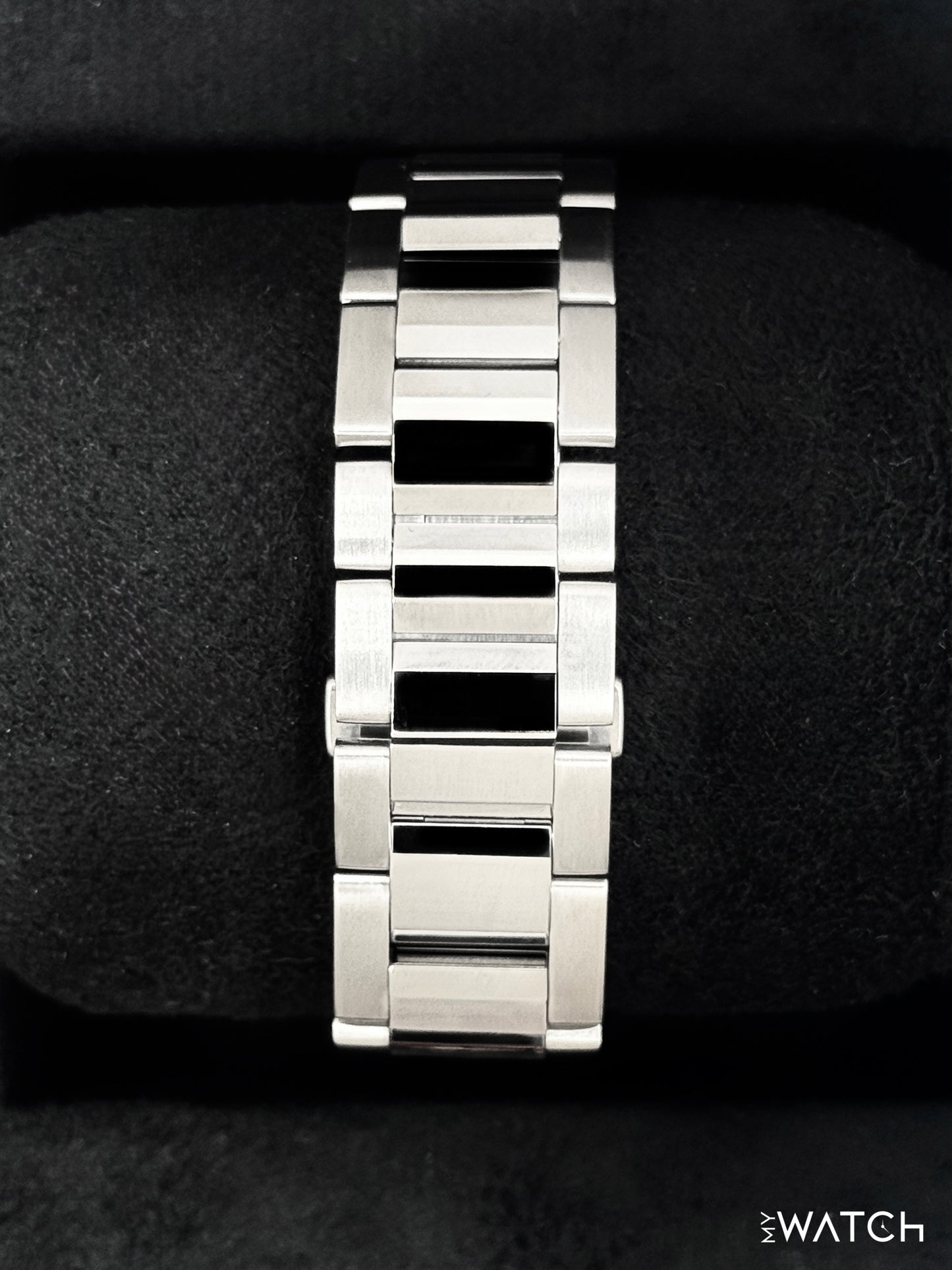 NEW 2026 Cartier Roadster 38.7mm WSRD0014 Stainless Steel Blue Dial - MyWatchLLC
