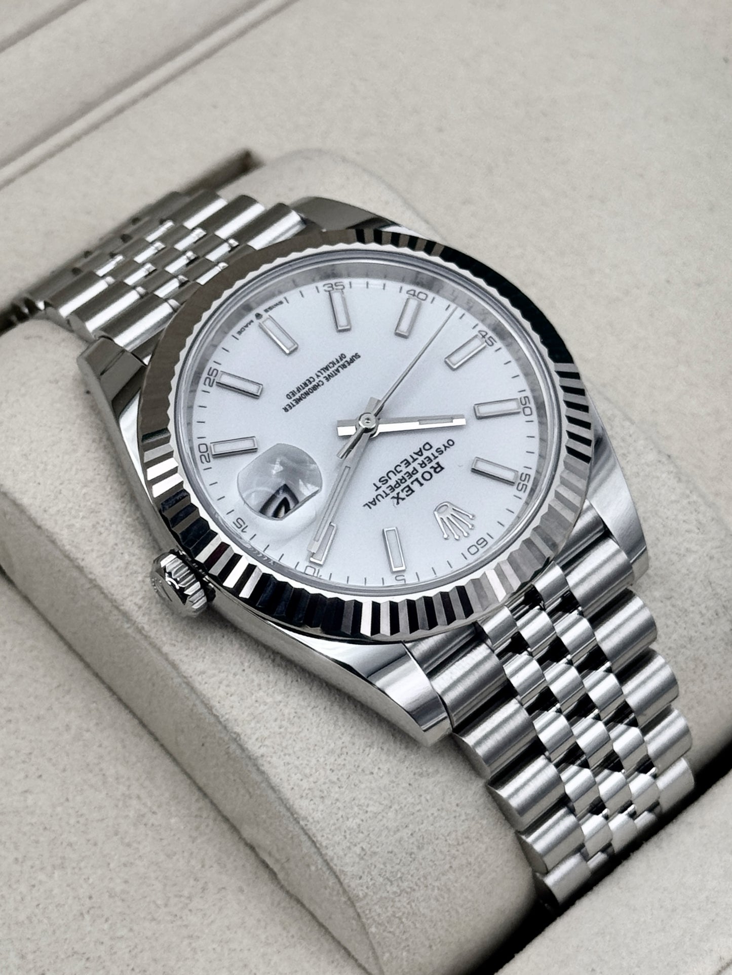 2025 Rolex Datejust 41mm 126334 Stainless Steel Jubilee White Dial