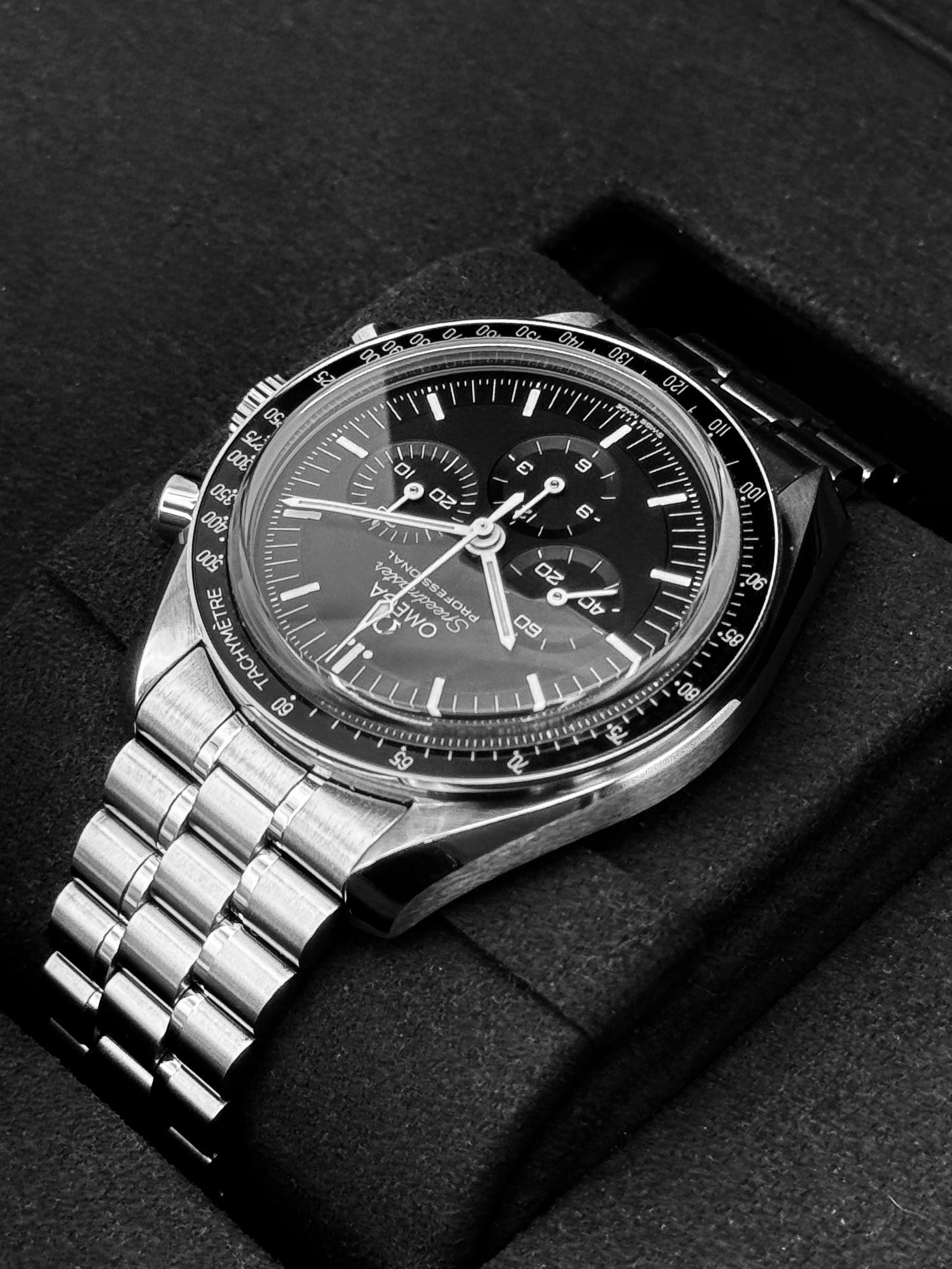 2023 Omega Speedmaster Moonwatch Pro 42mm 310.30.42.50.01.002 Black Dial