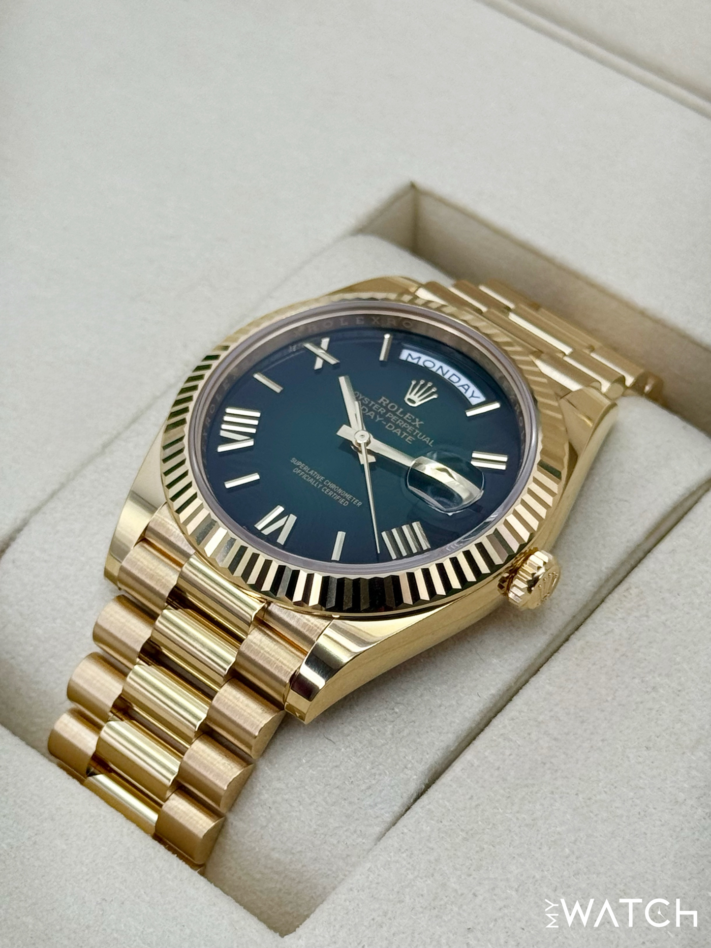 NEW 2025 Rolex Day-Date 40mm 228238 Presidential Green Ombre Dial