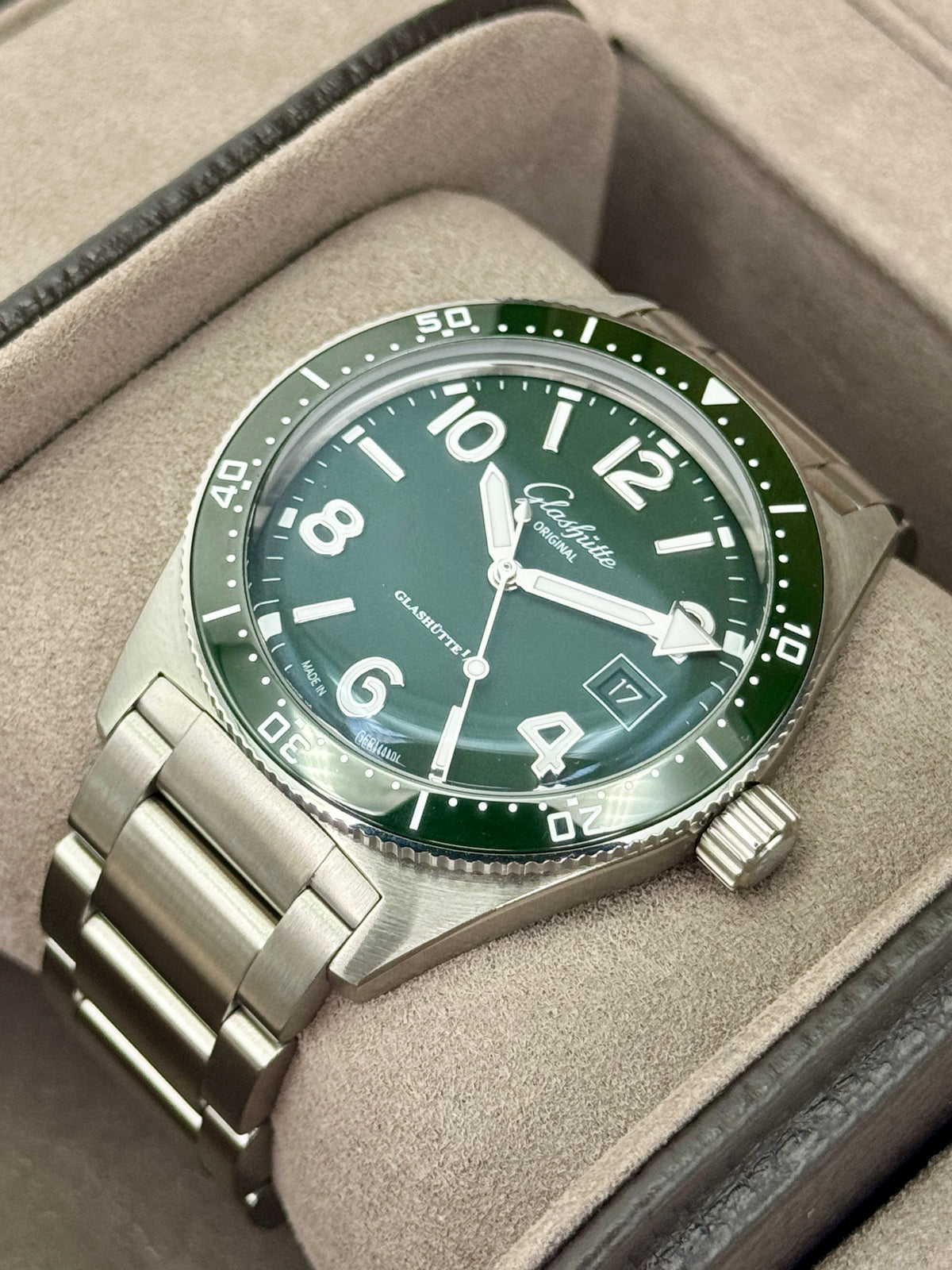 2026 Glashütte Original Seaq 39mm 1-39-11-13-83-70 Stainless Steel Green Dial