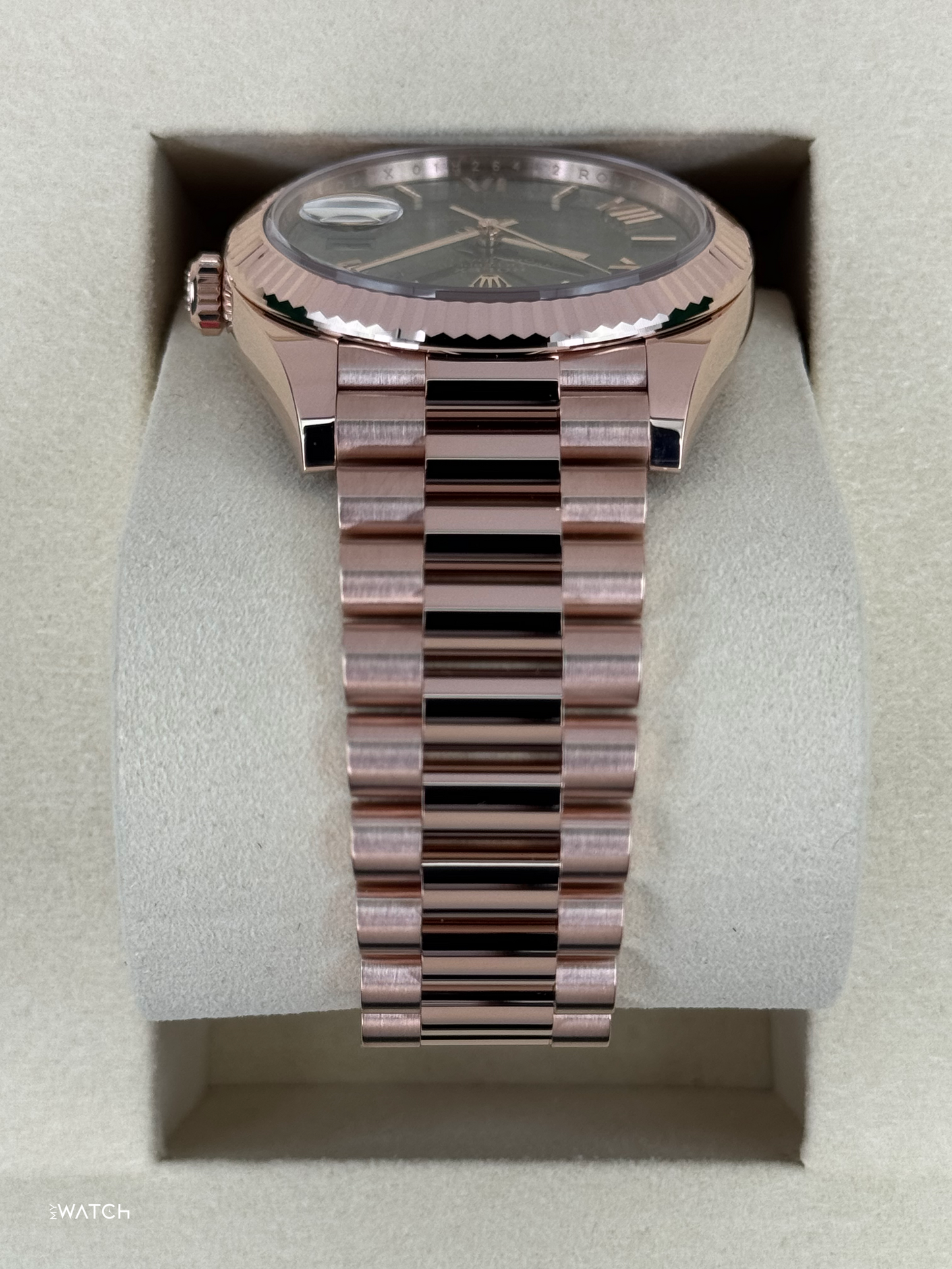 NEW 2025 Rolex Day-Date 40mm 228235 Presidential Rose Gold Olive Green Dial