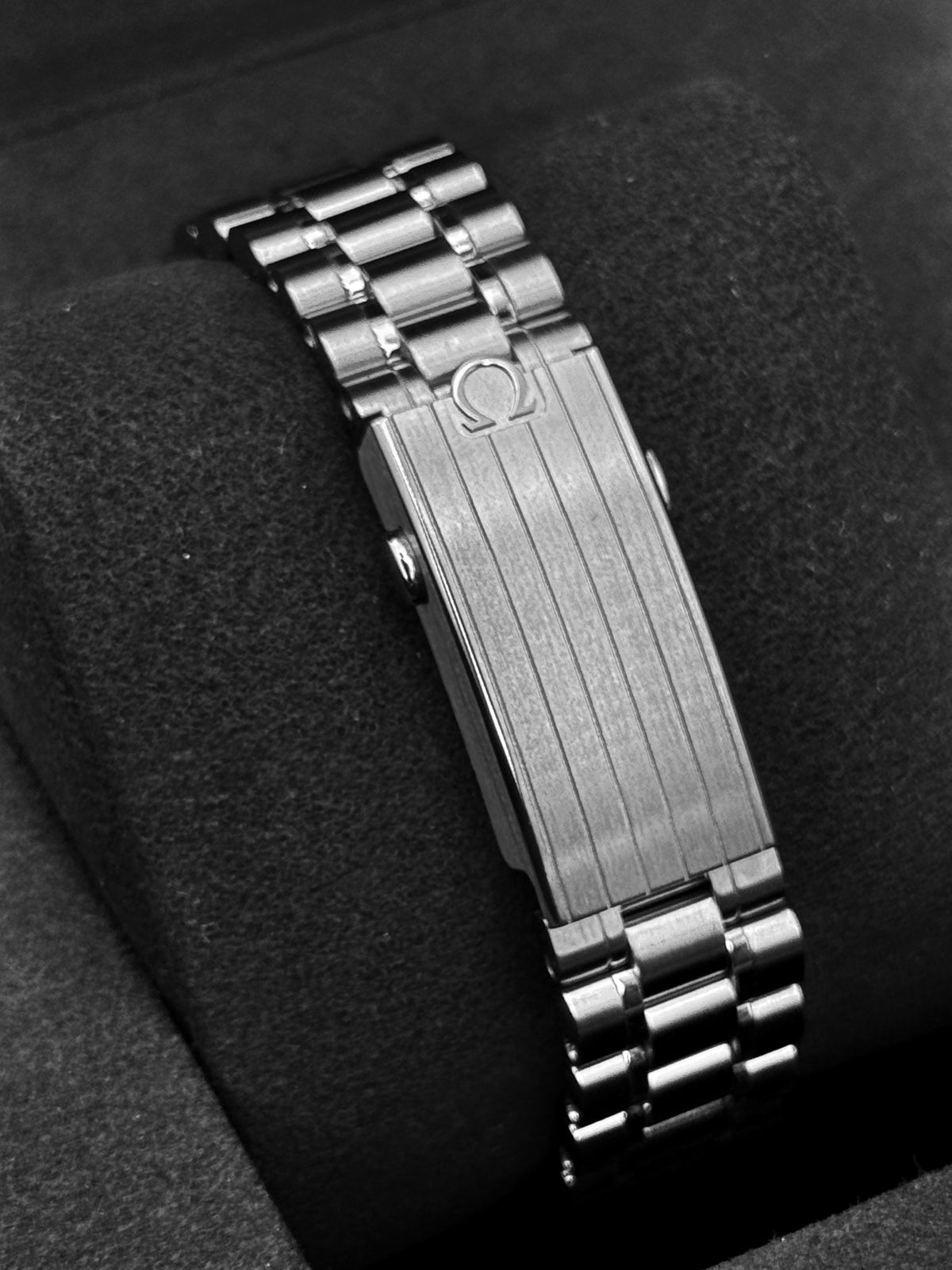 NEW 2026 Omega Speedmaster Pro Moonwatch 42mm 310.30.42.50.01.002 Black Dial