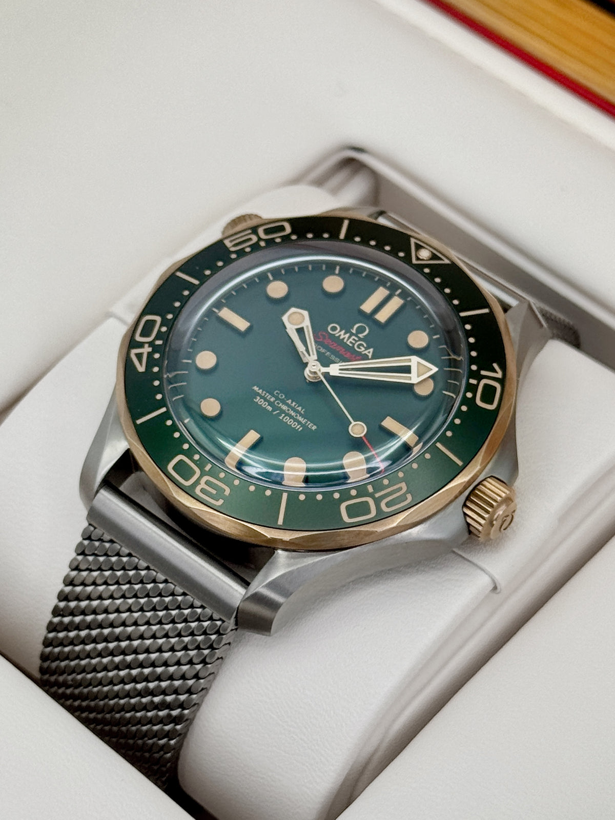 2026 Omega Seamaster Diver 300M 42mm 210.90.42.20.10.001 Green Dial