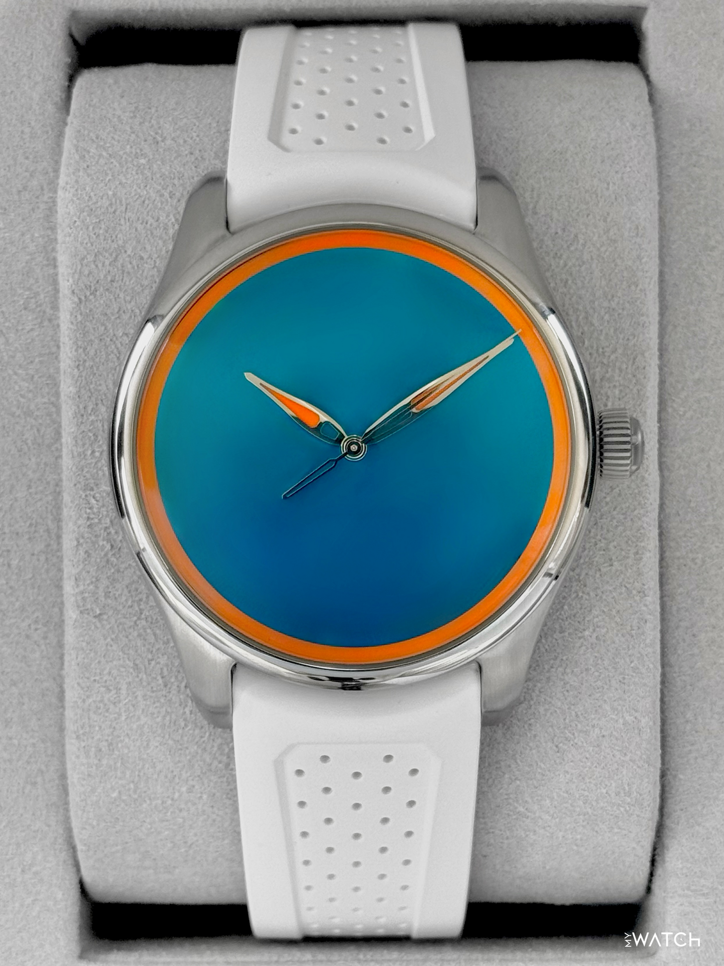 NEW 2026 H. Moser & Cie. Pioneer Centre Seconds 42.8mm 3201-1202 Blue Dial