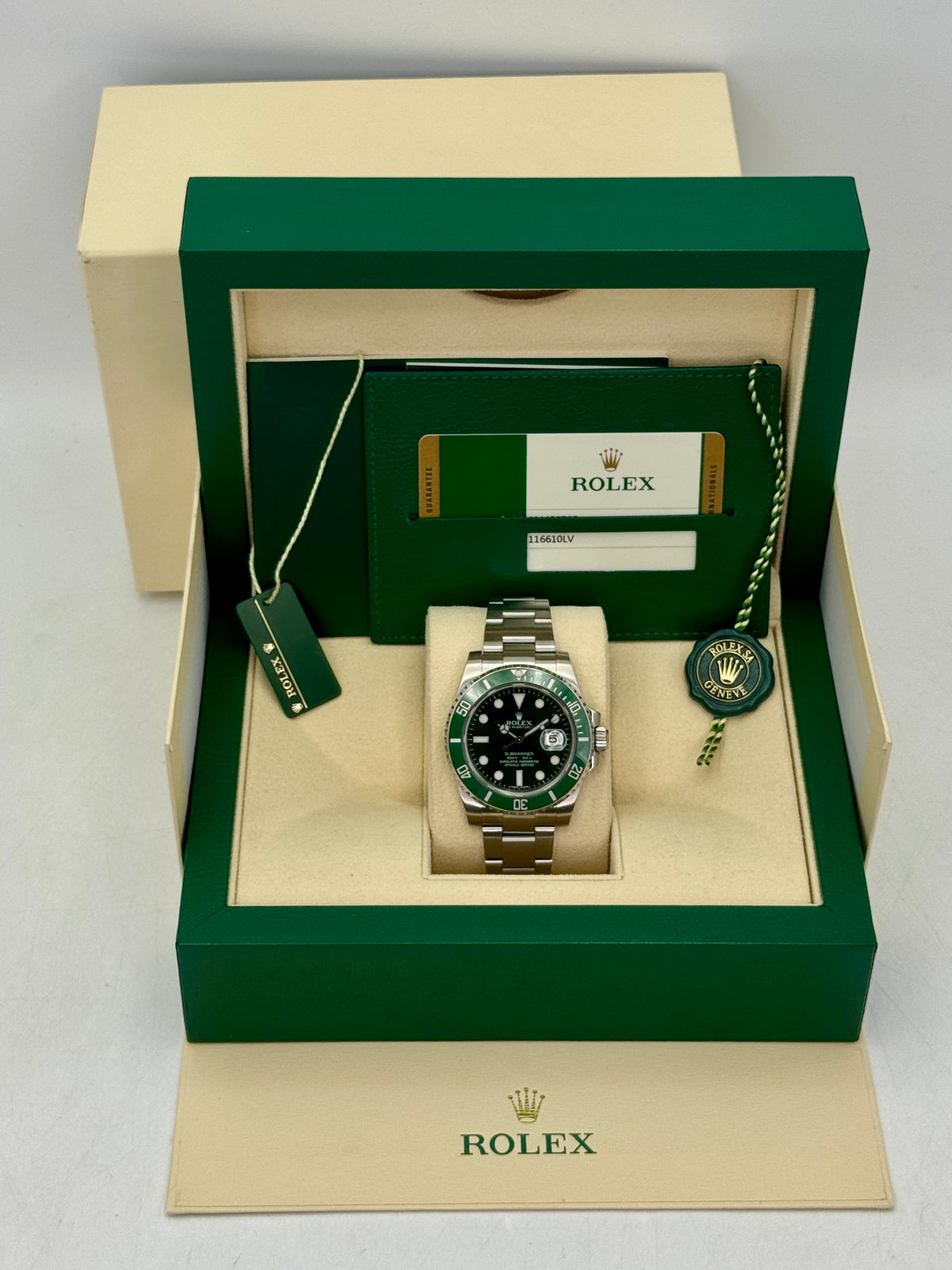 2015 Rolex Submariner Hulk 40mm 116610LV Green Dial