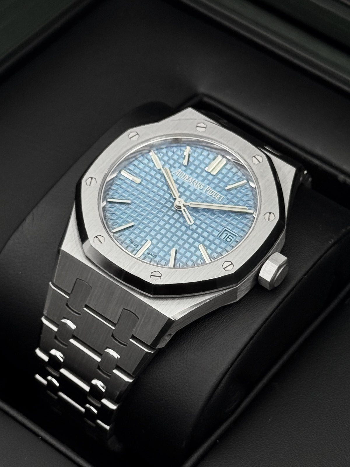 2024 Audemars Piguet Royal Oak 37mm 15550ST Stainless Steel Blue Dial