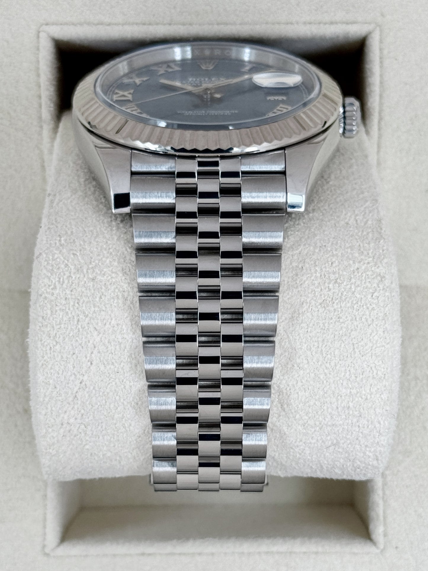 2025 Rolex Datejust 41mm 126334 Stainless Steel Jubilee Azzurro Blue Dial