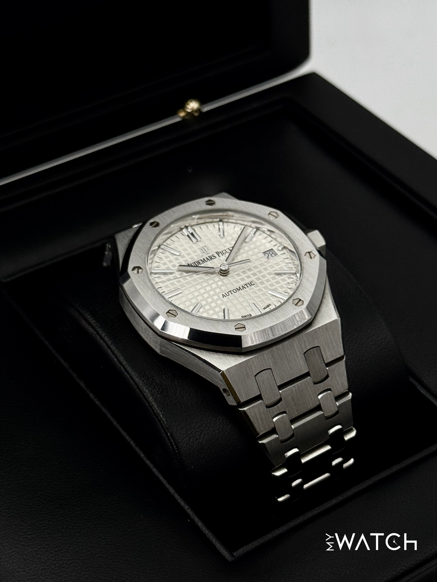 2016 Audemars Piguet  Royal Oak  37mm 15450ST Stainless Steel White Dial