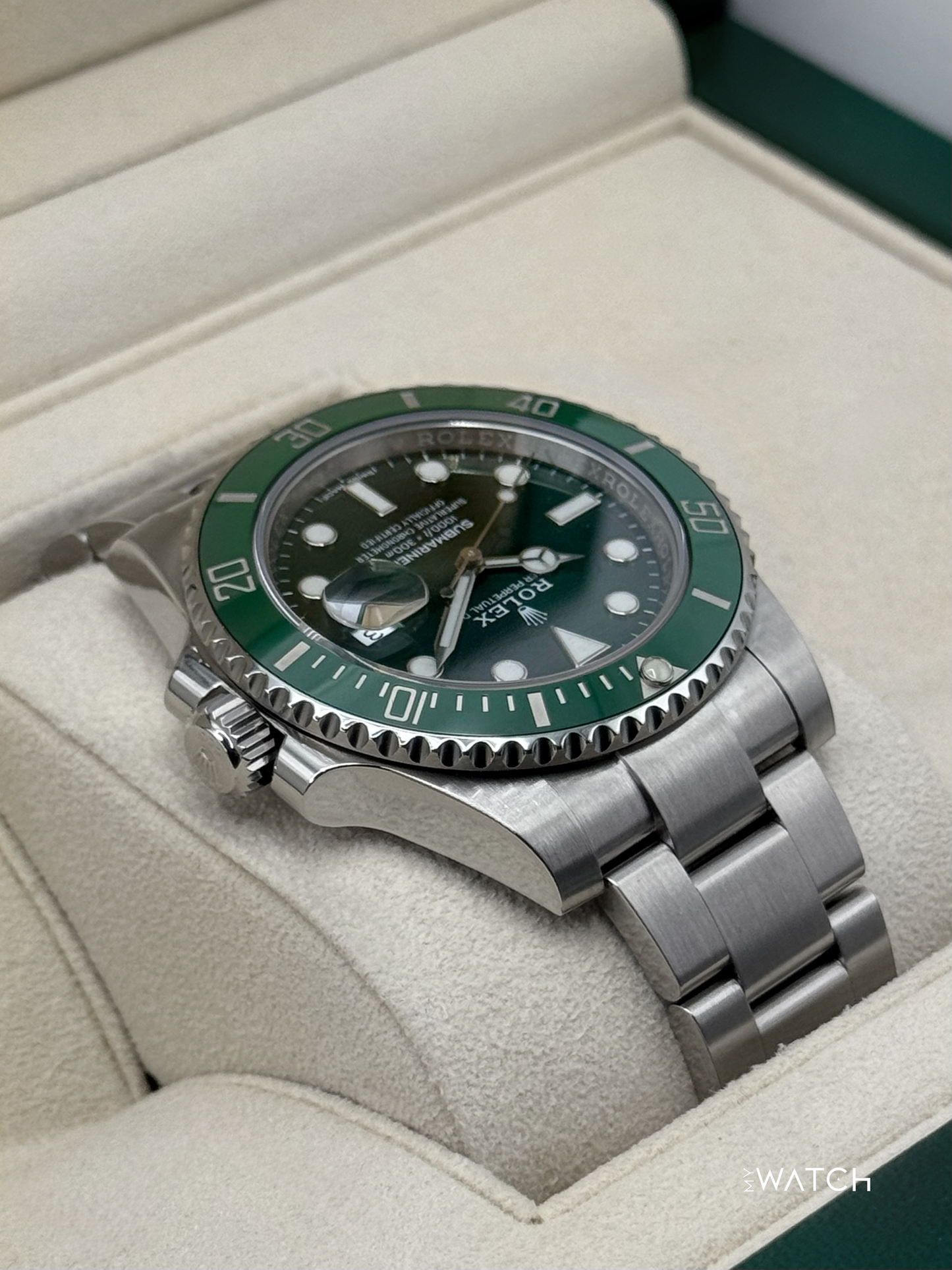 2020 Rolex Submariner “Hulk” 40mm 116610LV Green Dial