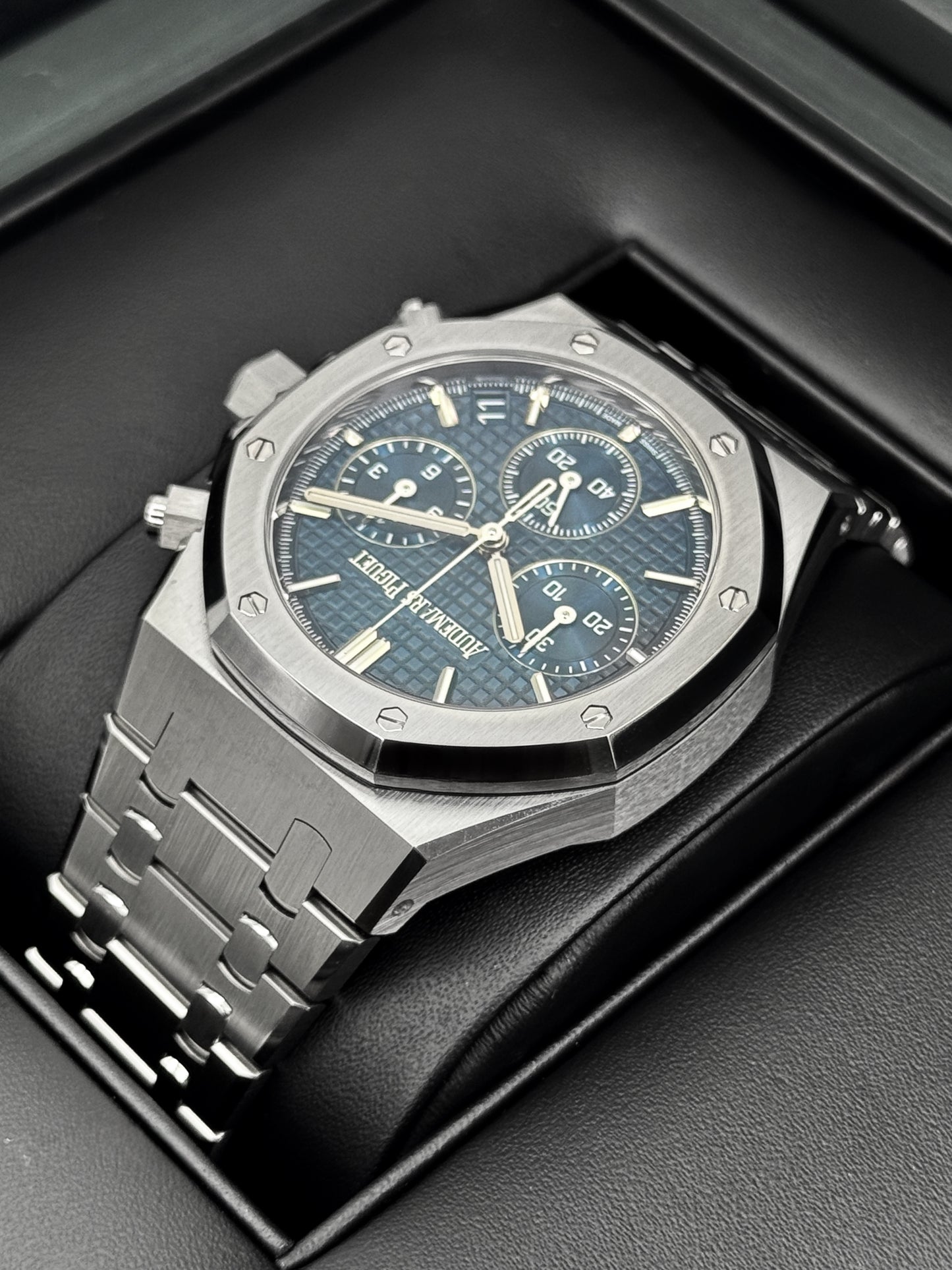 NEW 2026 Audemars Piguet Royal Oak Chronograph 41mm 26240ST Blue Dial