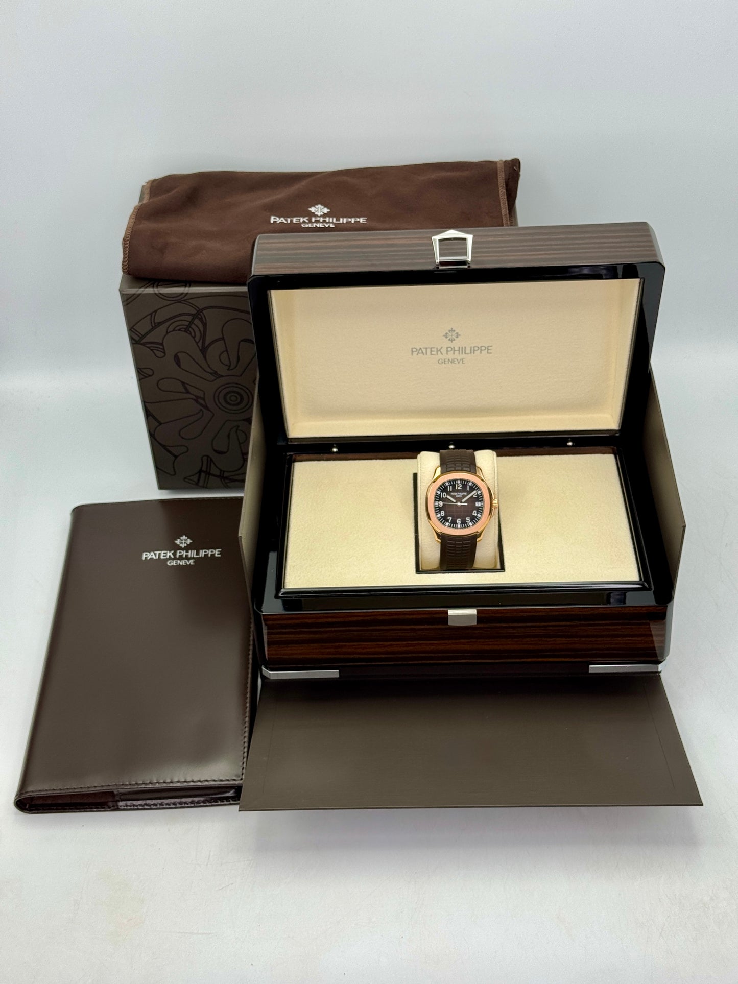 2023 Patek Philippe Aquanaut 40mm 5167R-001 Rose Gold Brown Dial