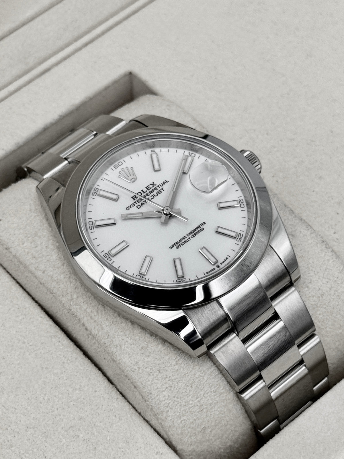 2025 Rolex Datejust 41mm 126300 Stainless Steel Oyster White Dial