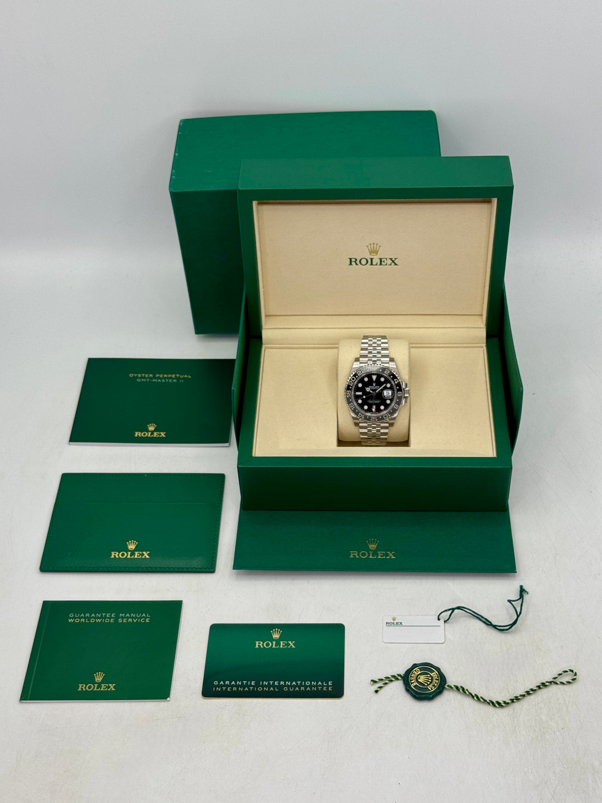 2026 Rolex GMT-Master II "Bruce Wayne" 40mm 126710GRNR Jubilee
