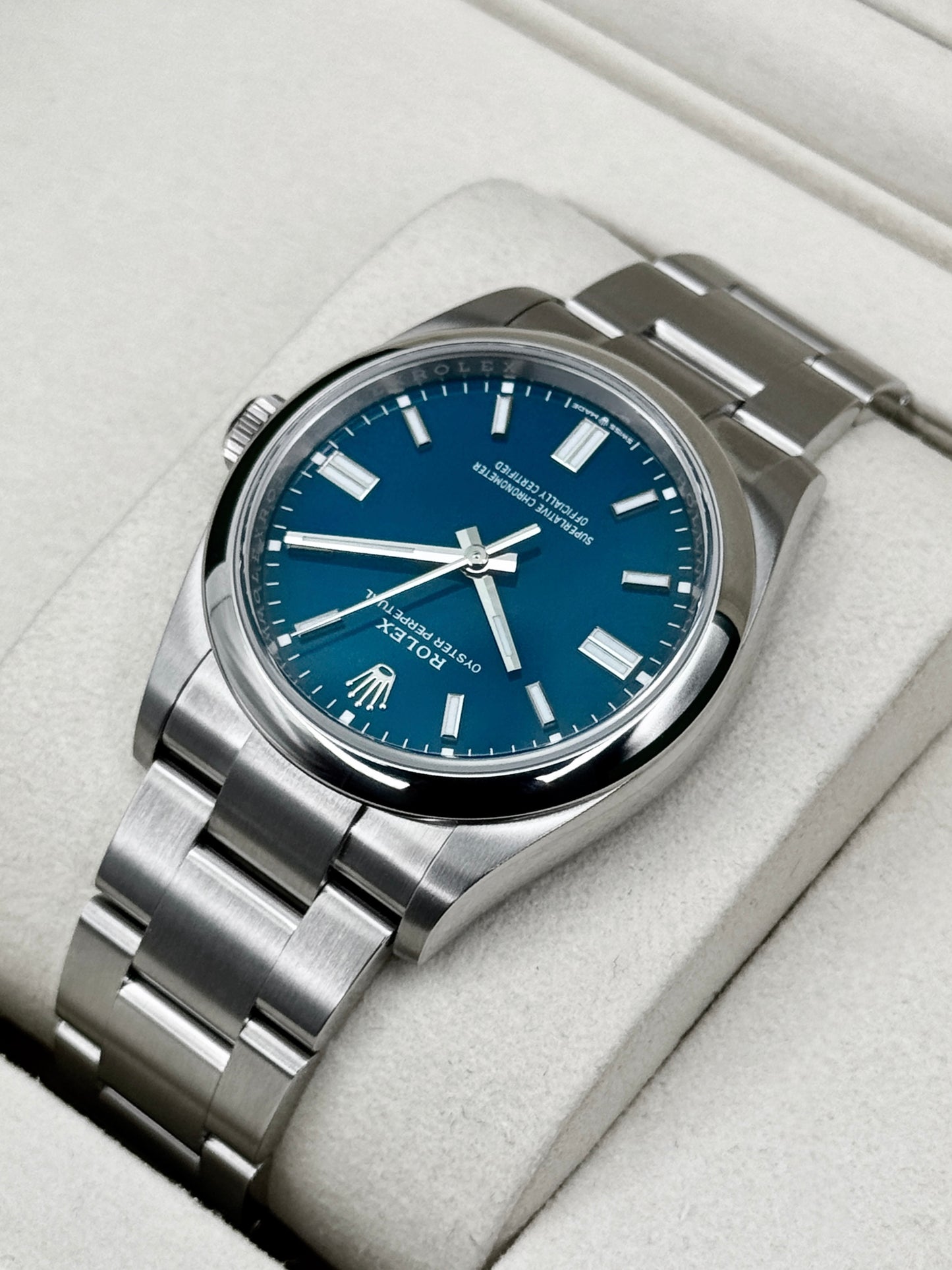 NEW 2026 Rolex Oyster Perpetual 36mm 126000 Med Blue Dial (STICKERED)