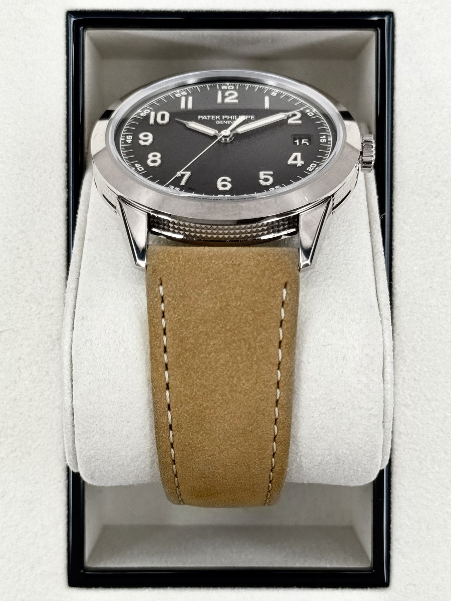 2025 Patek Philippe Calatrava 40mm 5226G White Gold Black Dial