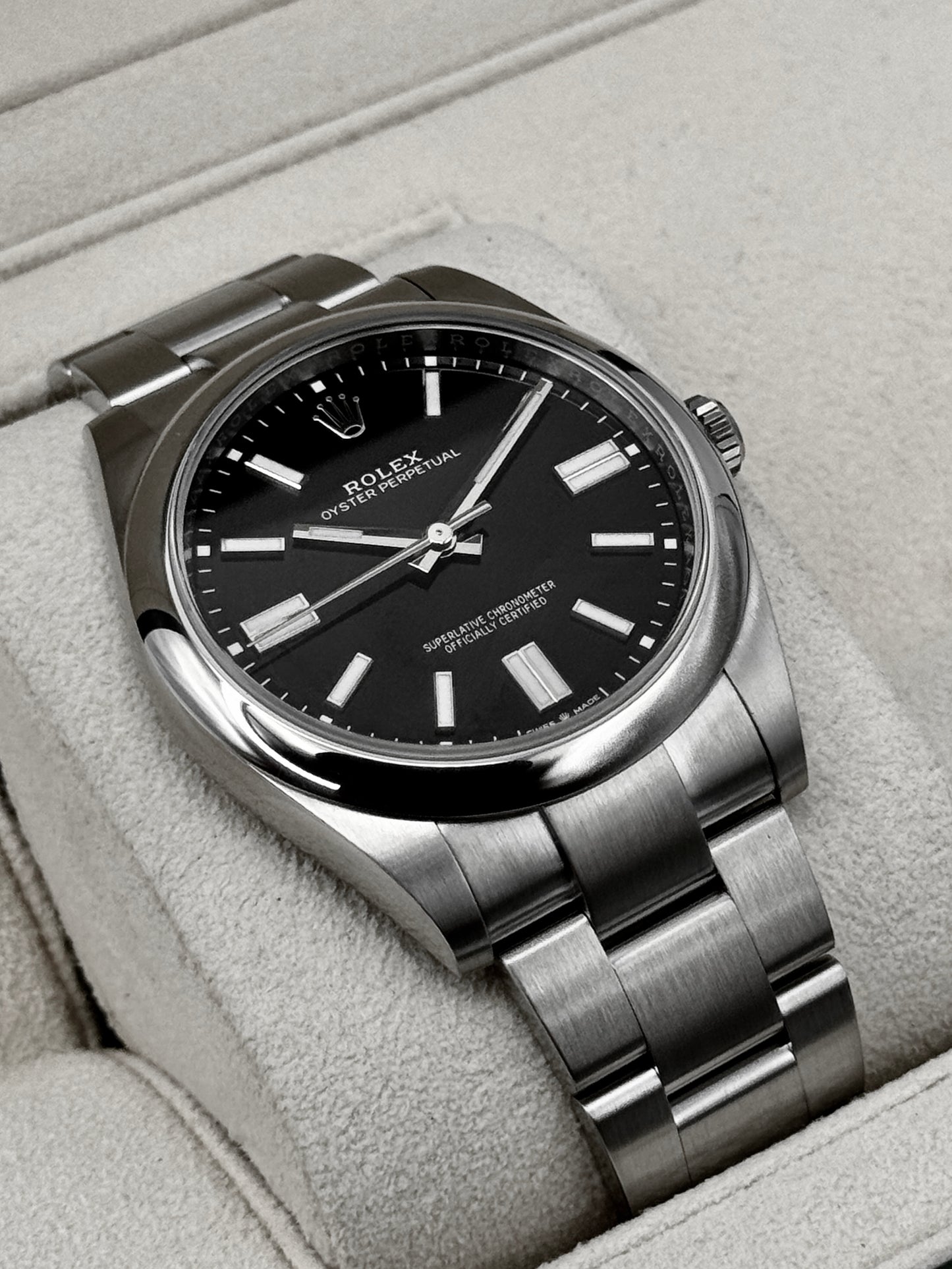 2023 Rolex Oyster Perpetual 41mm 124300 Black Dial