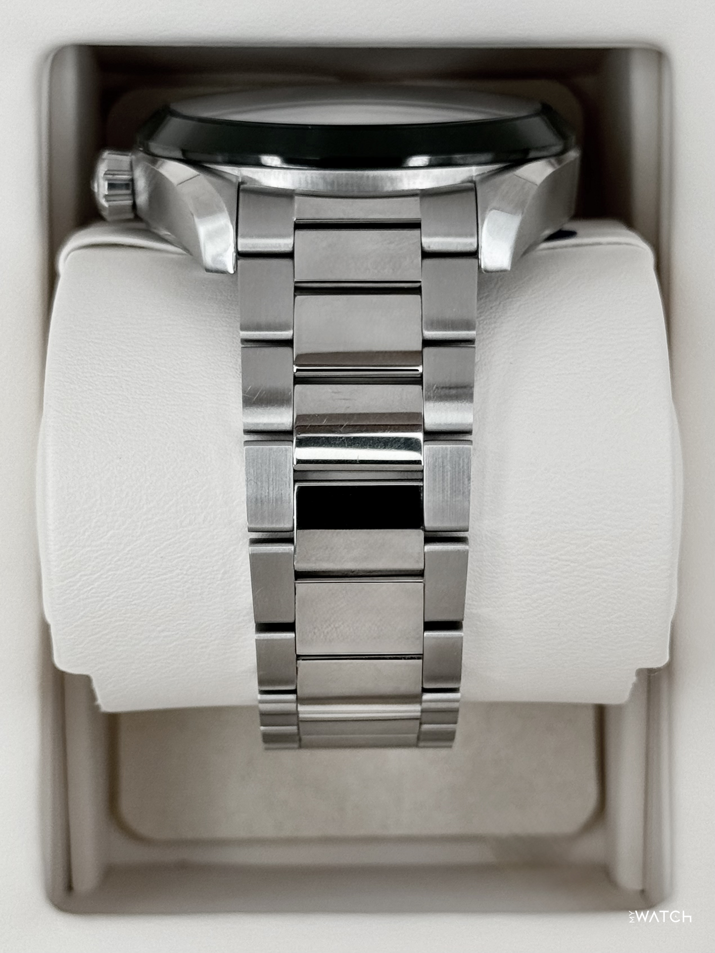 2025 Omega Terra Co-axial Master Chrono GMT 43mm 220.30.43.22.10.001 Green Dial