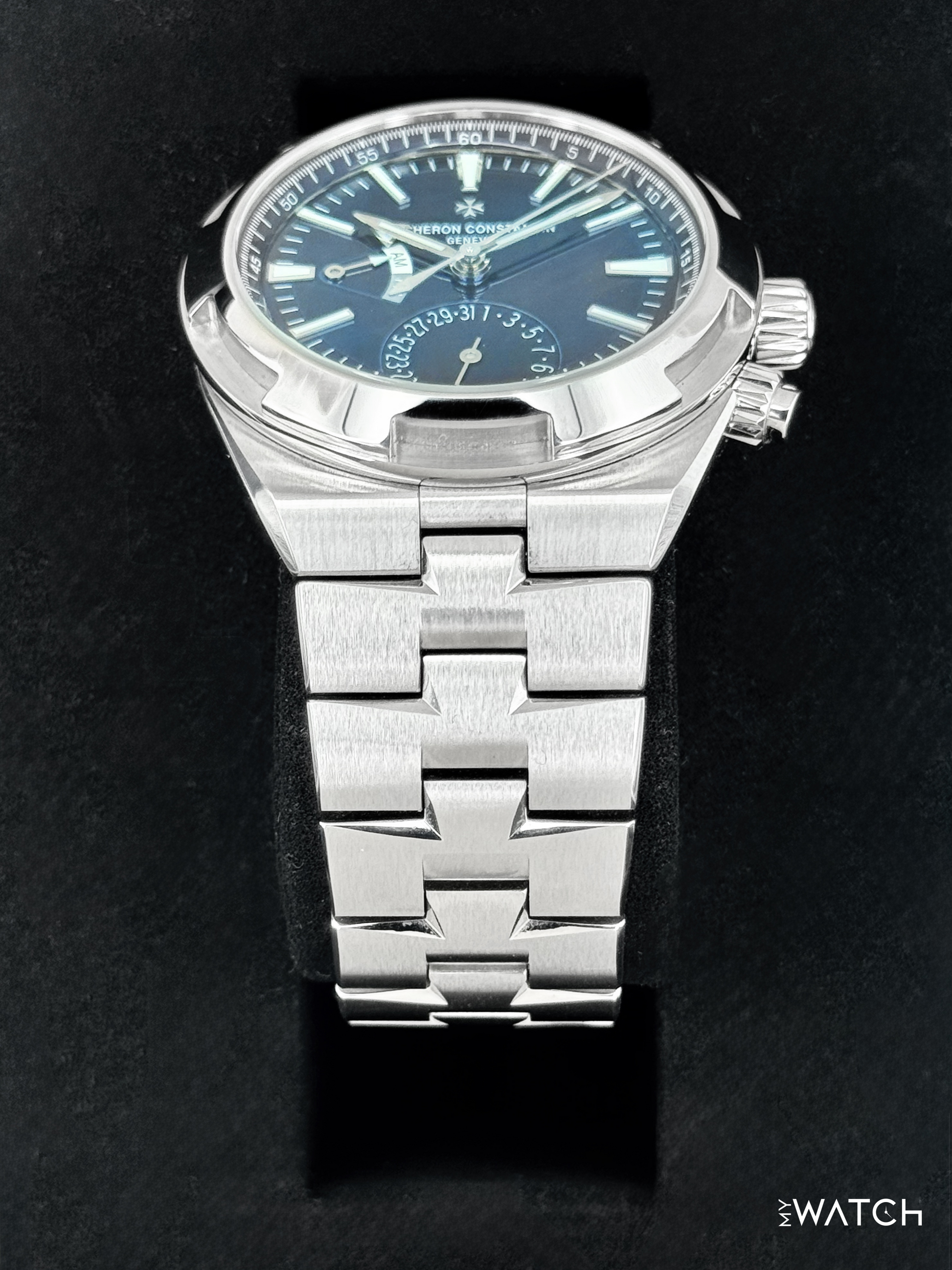 2023 Vacheron Constantin Overseas Dual Time 41mm 7900V Blue Dial - MyWatchLLC