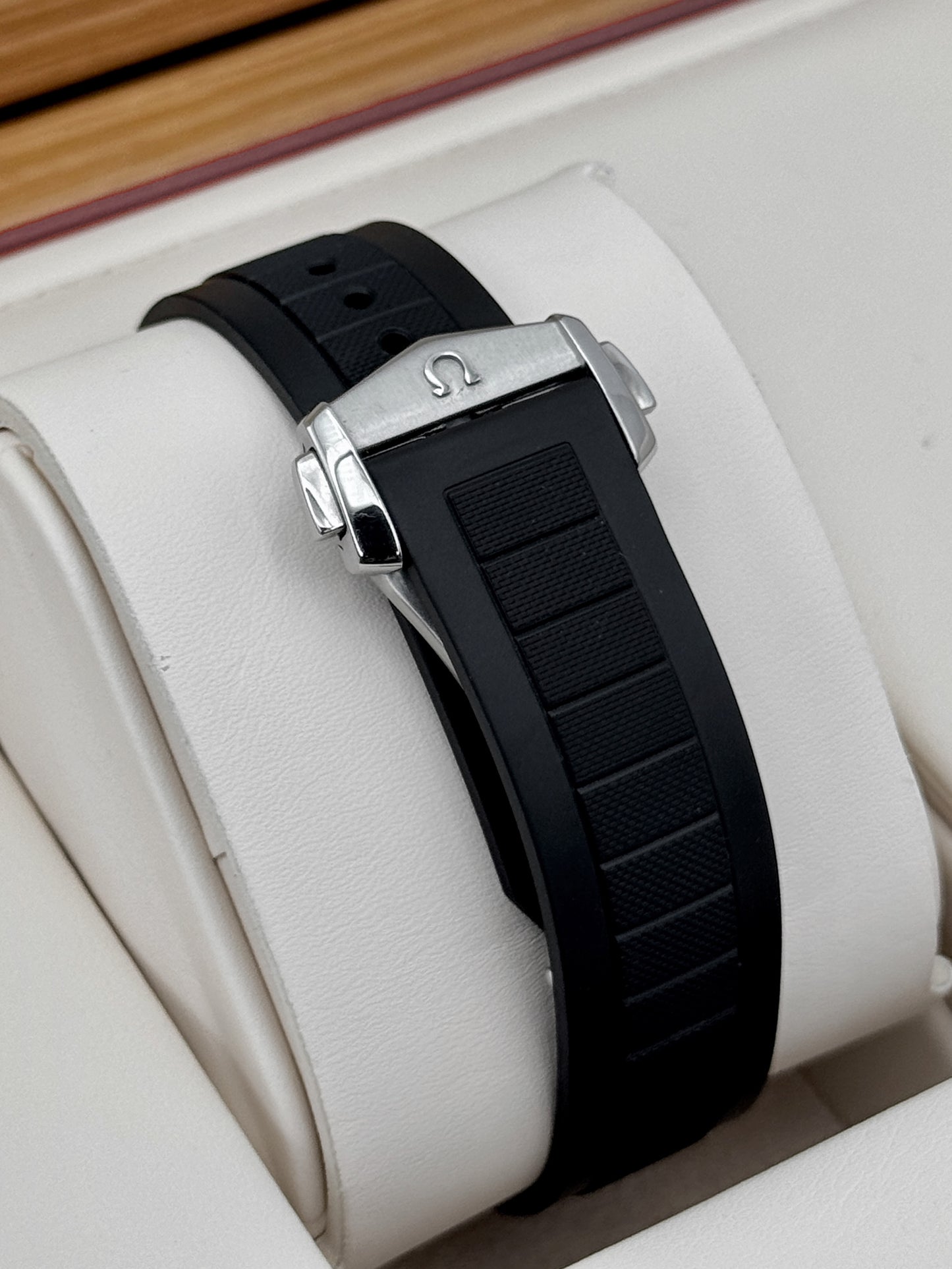 2025 Omega Seamaster Planet Ocean 42mm 217.32.42.21.01.003 Black Dial