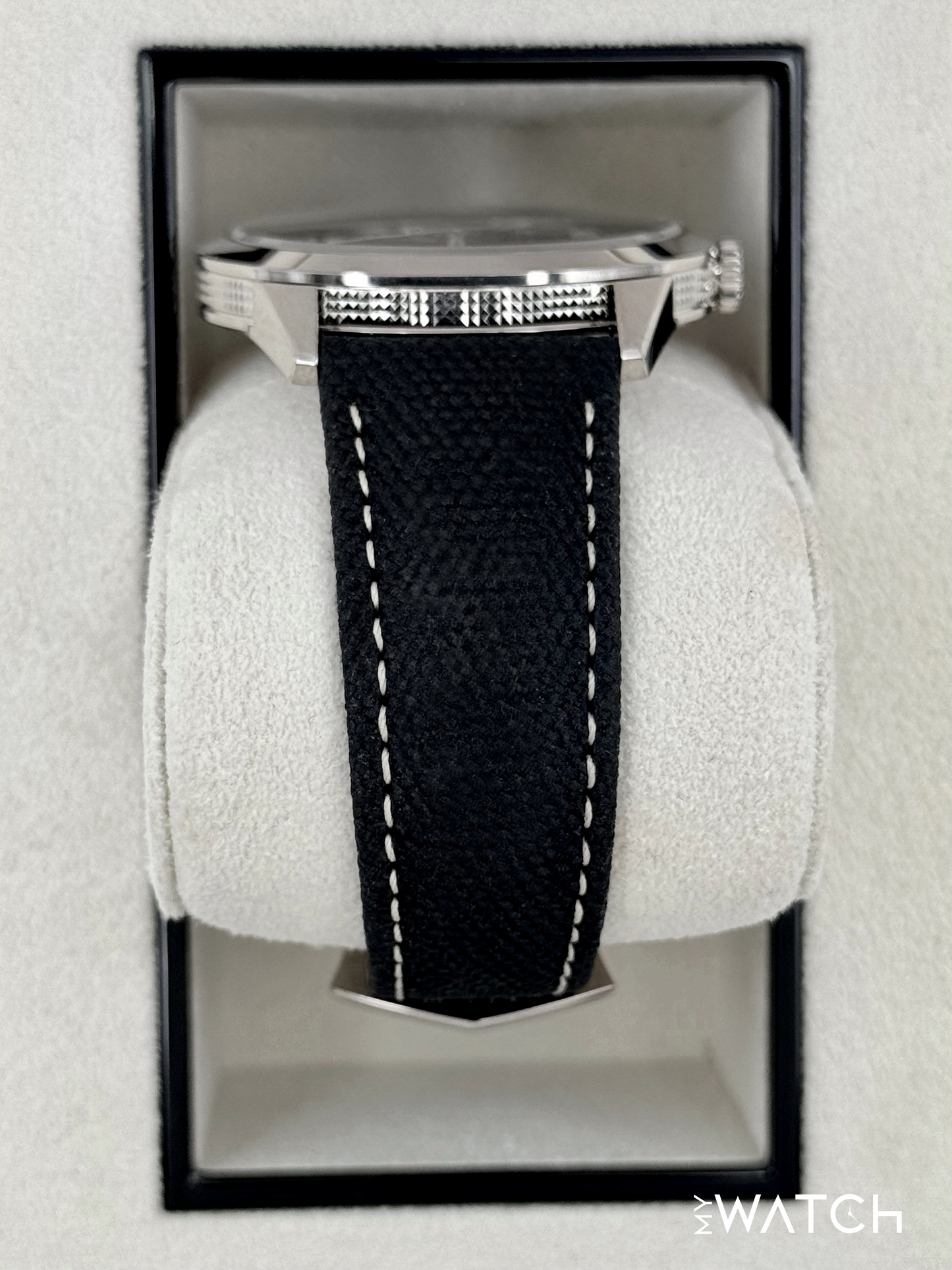 2023 Patek Philippe Calatrava 40mm 5226G White Gold Black Dial