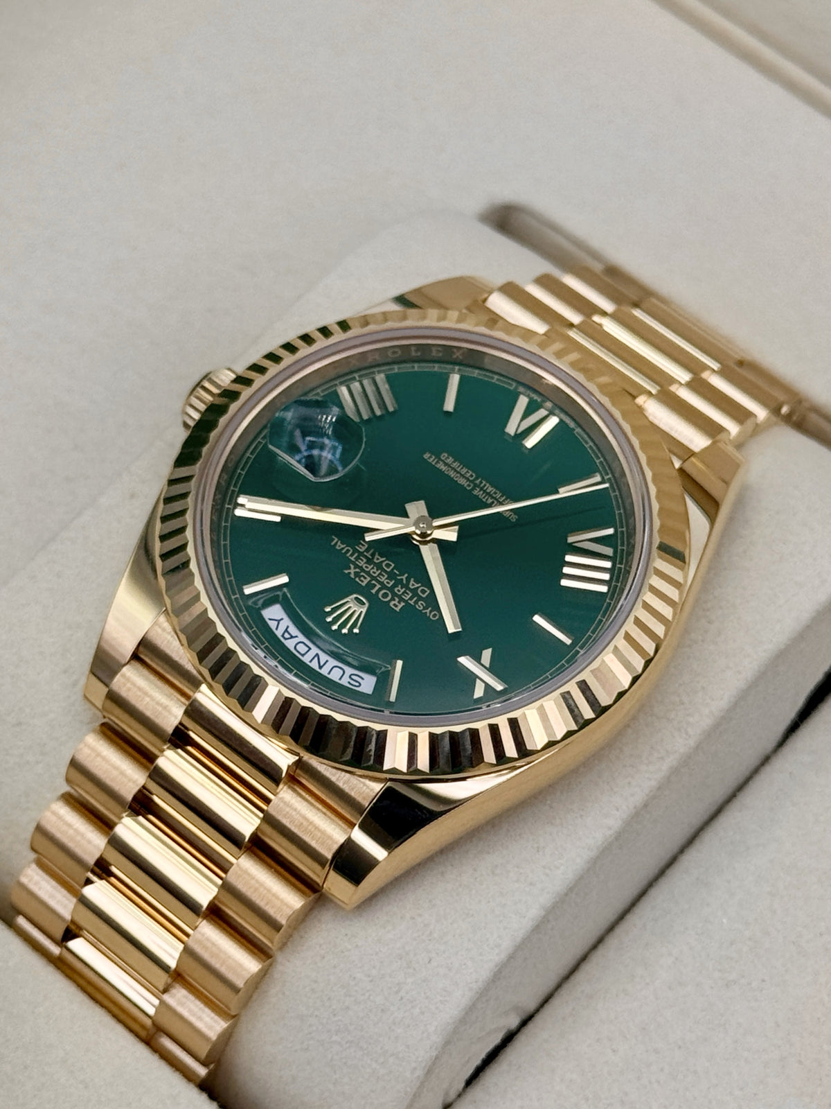 NEW 2026 Rolex Day-Date 40mm 228238 Presidential Green Dial (NEW STYLE CARD)