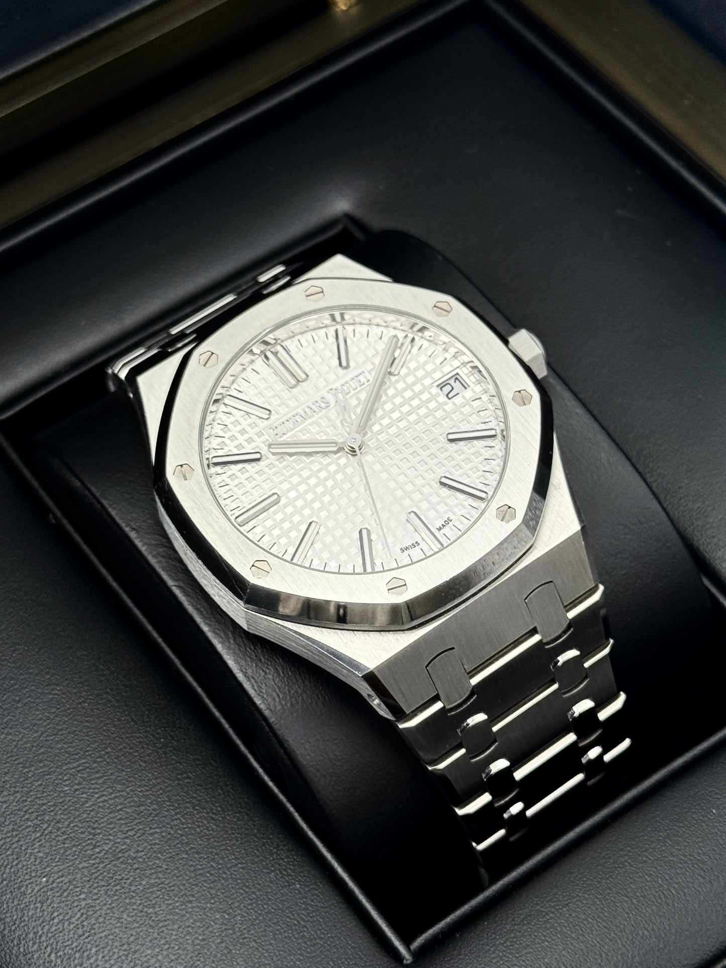 2024 Audemars Piguet Royal Oak 41mm 15510ST Stainless Steel White Dial