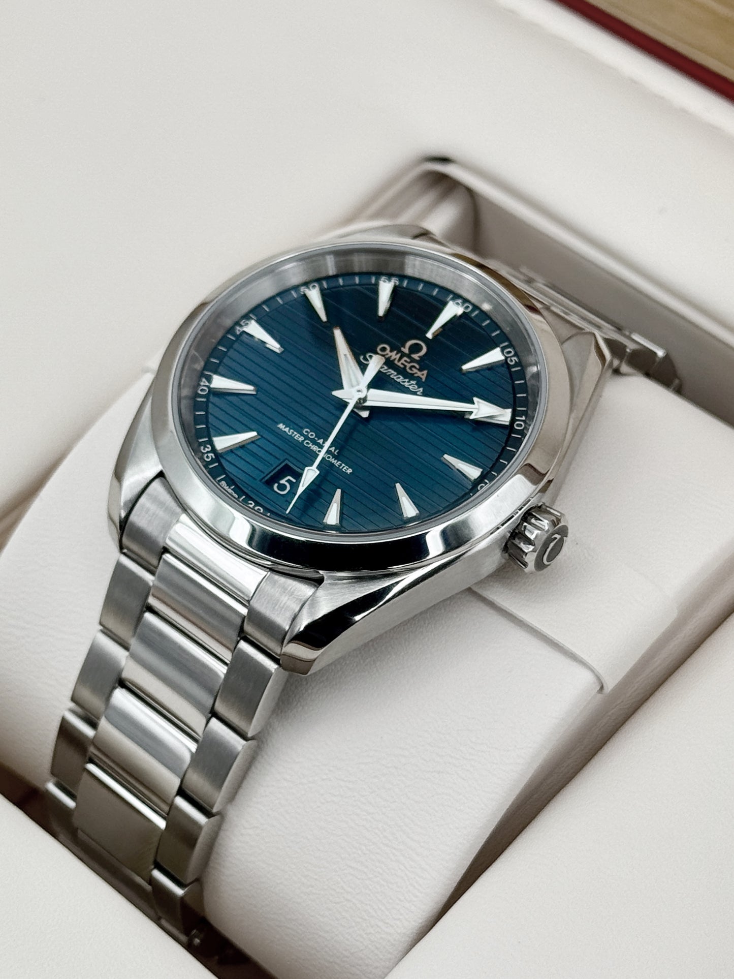 2026 Omega Seamaster Aqua Terra 39mm 220.10.38.20.03.001 Stainless Steel Blue Dial