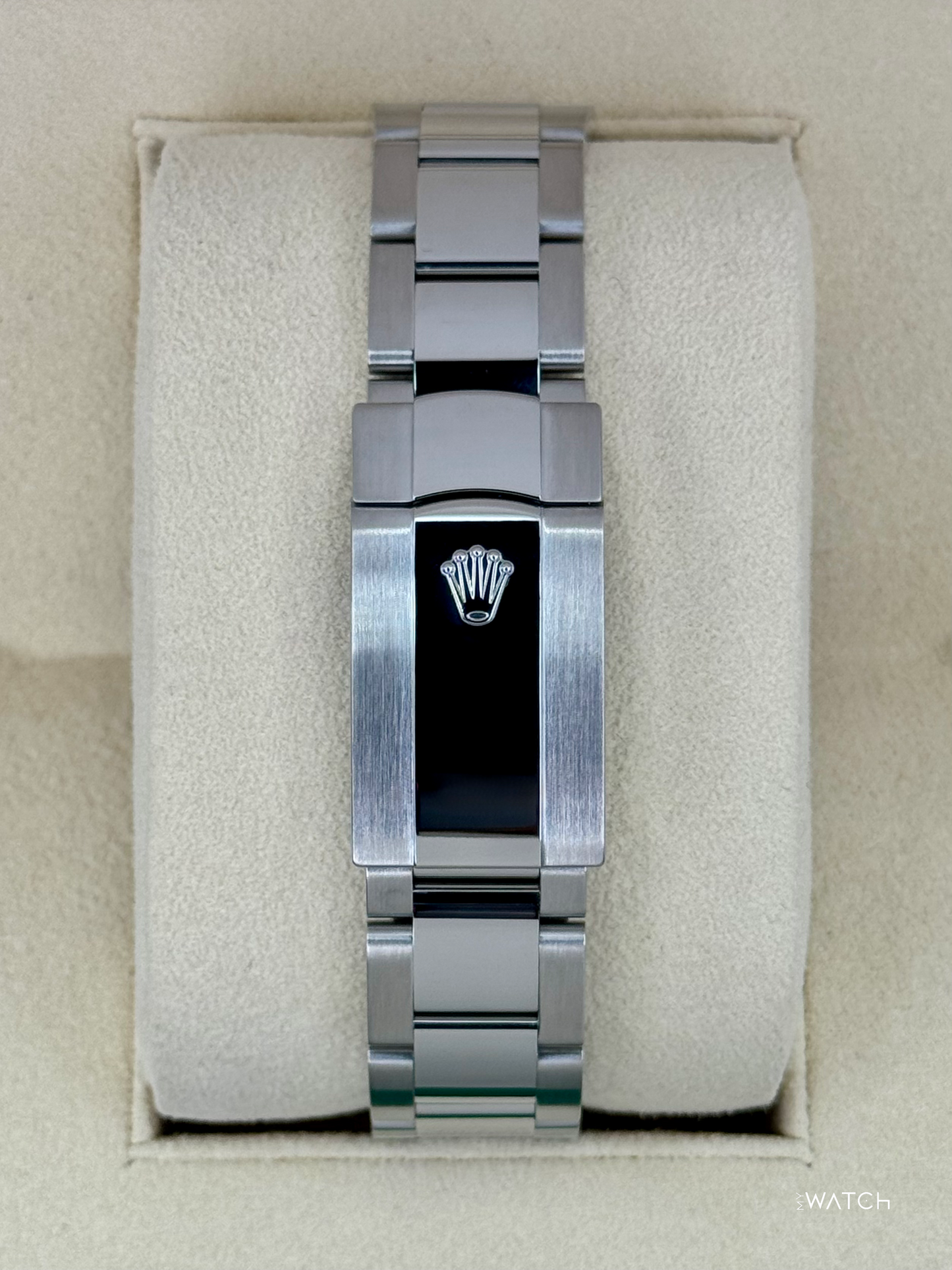 2021 Rolex Datejust 41mm 126300 Stainless Steel Oyster Wimbledon Dial