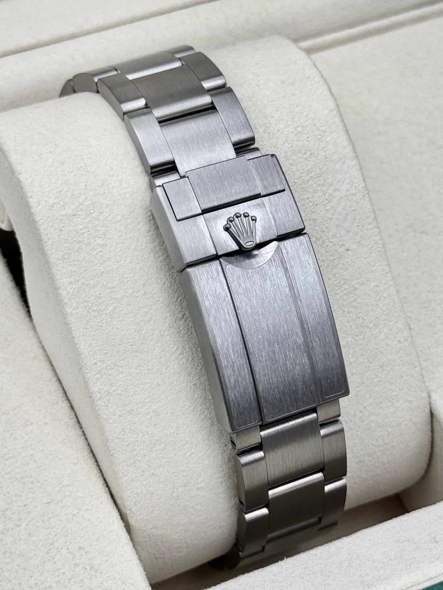NEW 2026 Rolex Yacht-Master 42mm 226627 Titanium (NEW STYLE CARD)