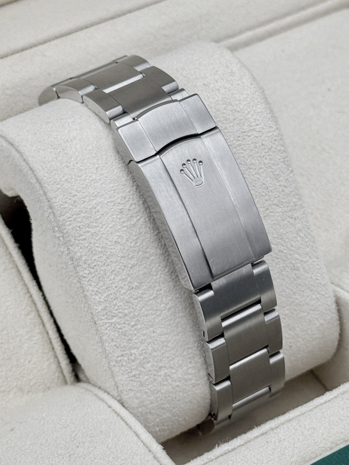 2024 Rolex Oyster Perpetual 41mm 124300 Silver Dial